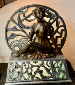 Art Deco Statua femminile Lampada da tavolo Limousin