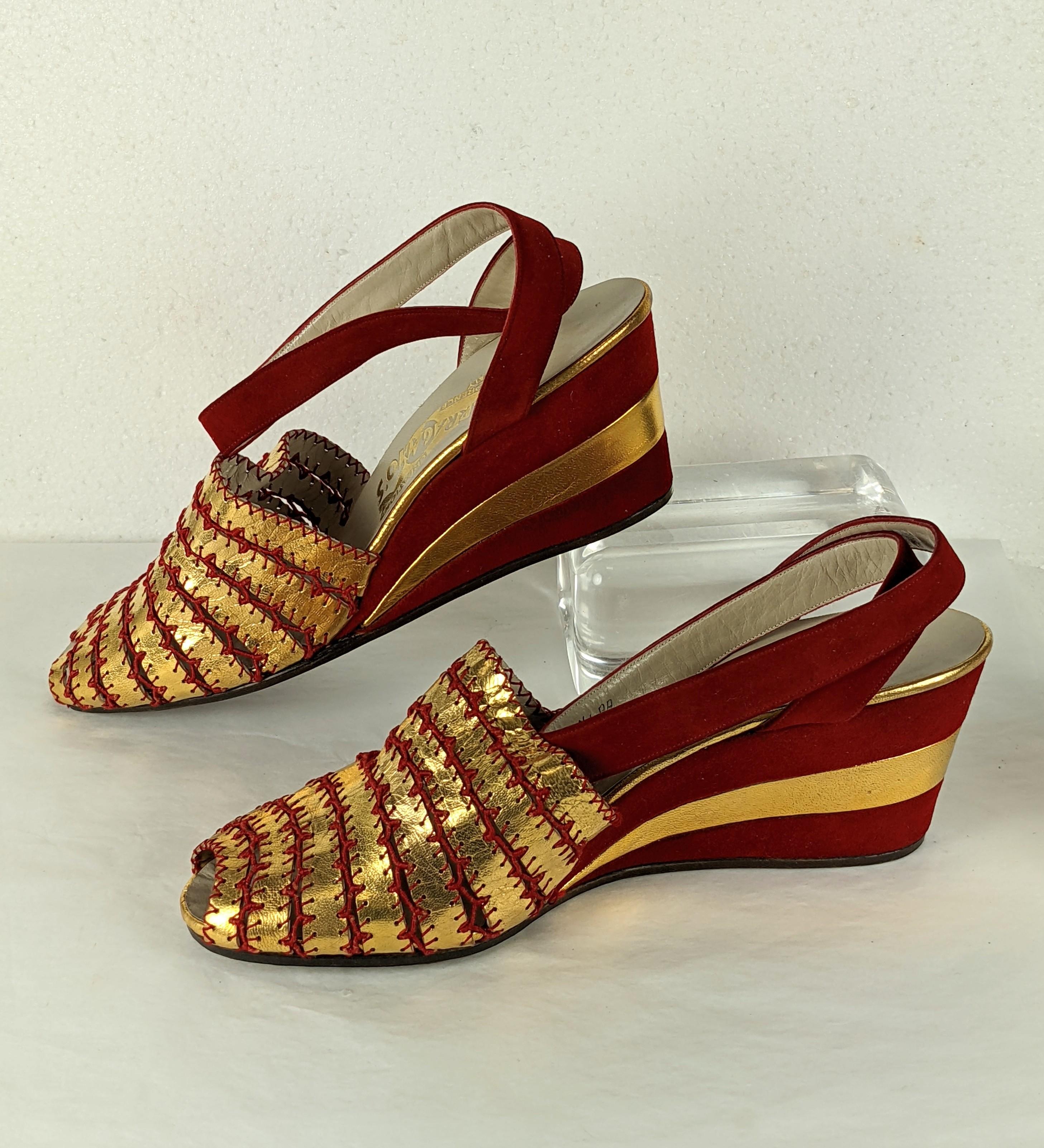 Art Deco Ferragamo Gold Kid and Red Suede Wedges In Excellent Condition For Sale In New York, NY