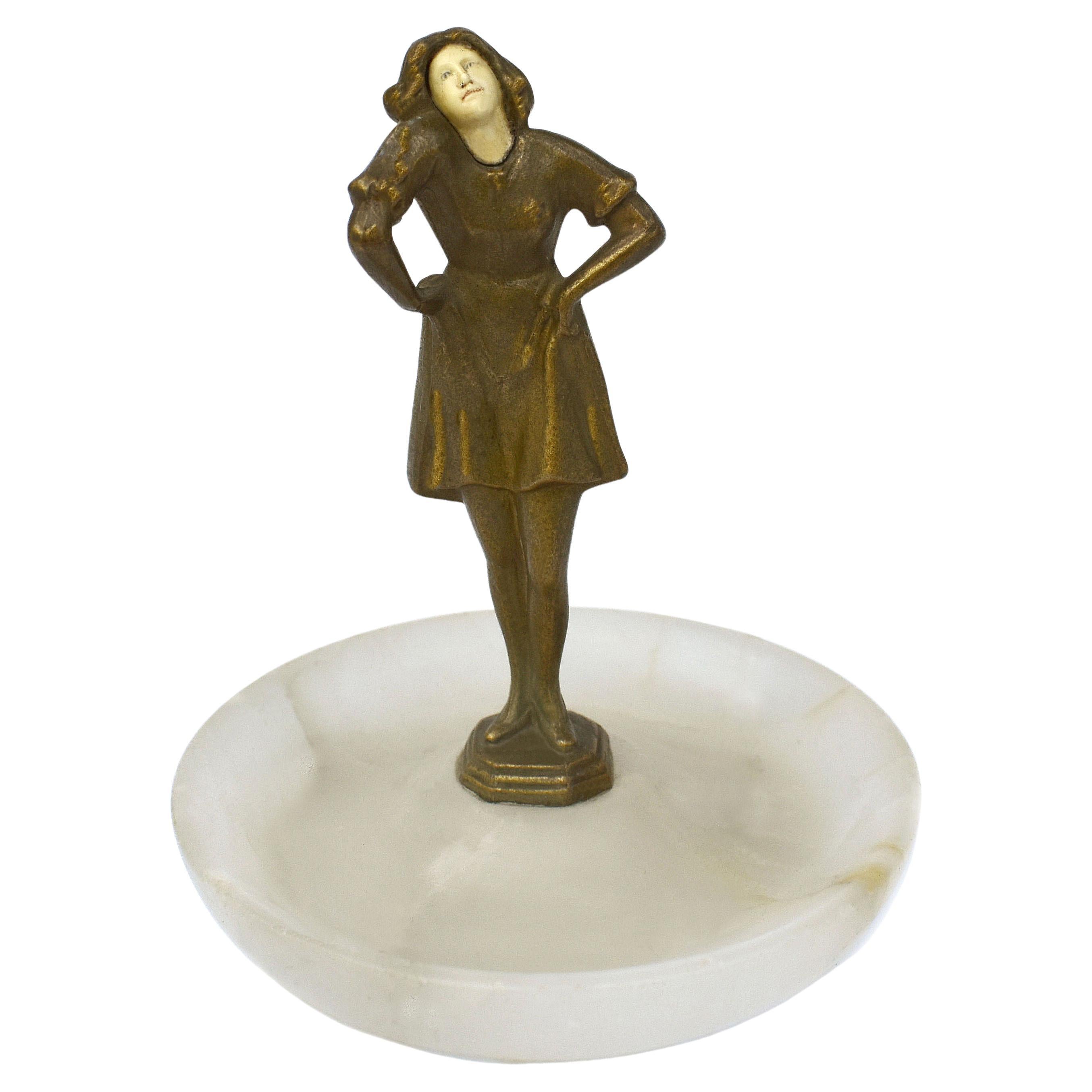 Art Deco Figurales Tablett aus Messing, um 1930