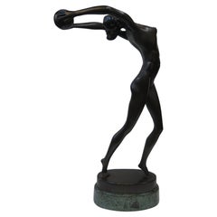 Bronce Art Decó Figural de Olive Kooken