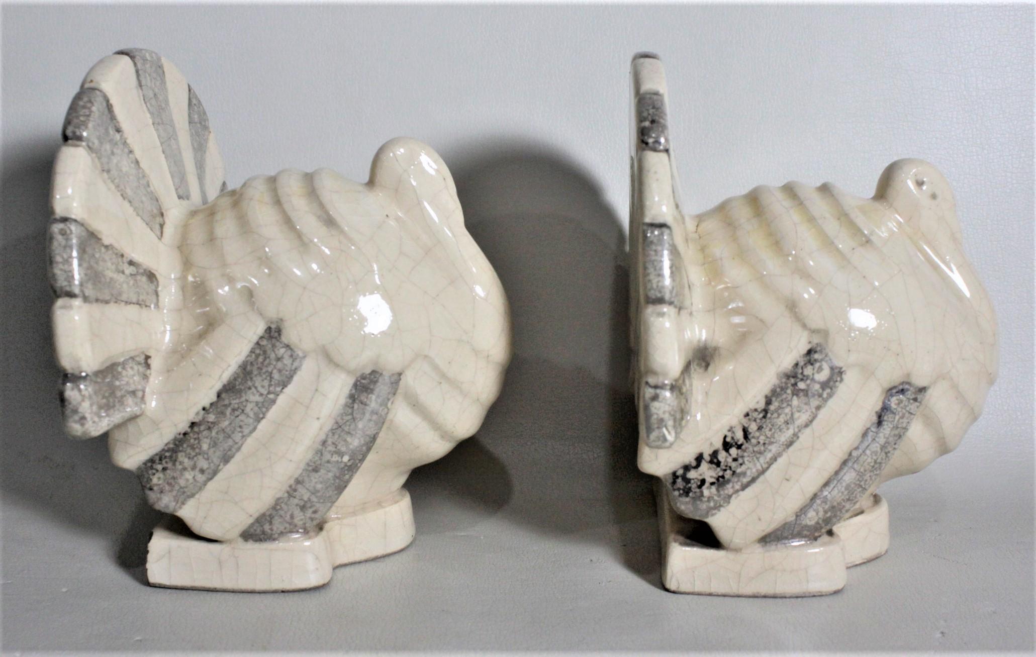 Art Deco Figural Ceramic Turkey Bookends in Taupe and Charcoal Grey Luster Glaze In Good Condition For Sale In Hamilton, Ontario