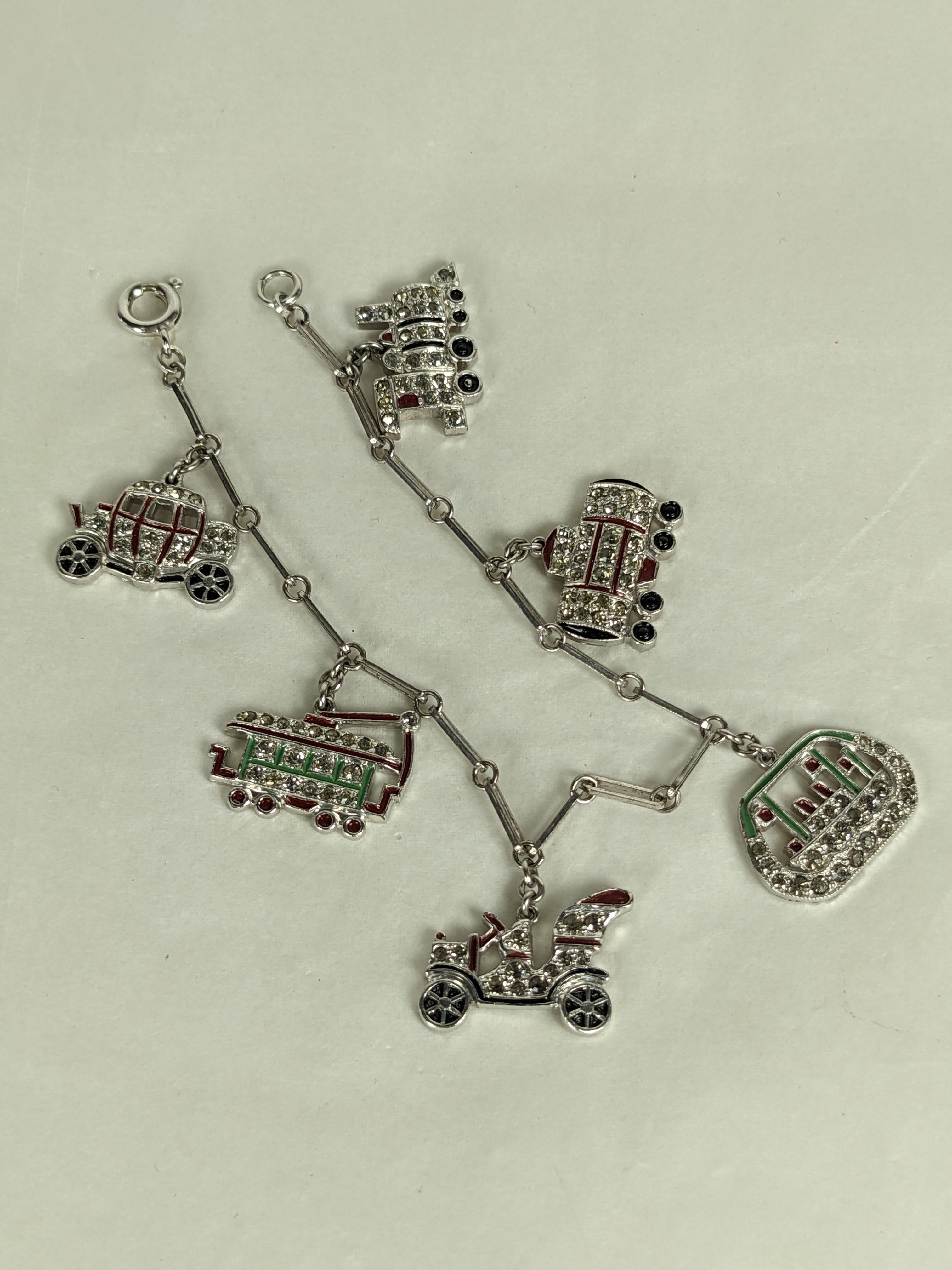 Art Déco Bracciale con charme figurato Art Deco in vendita