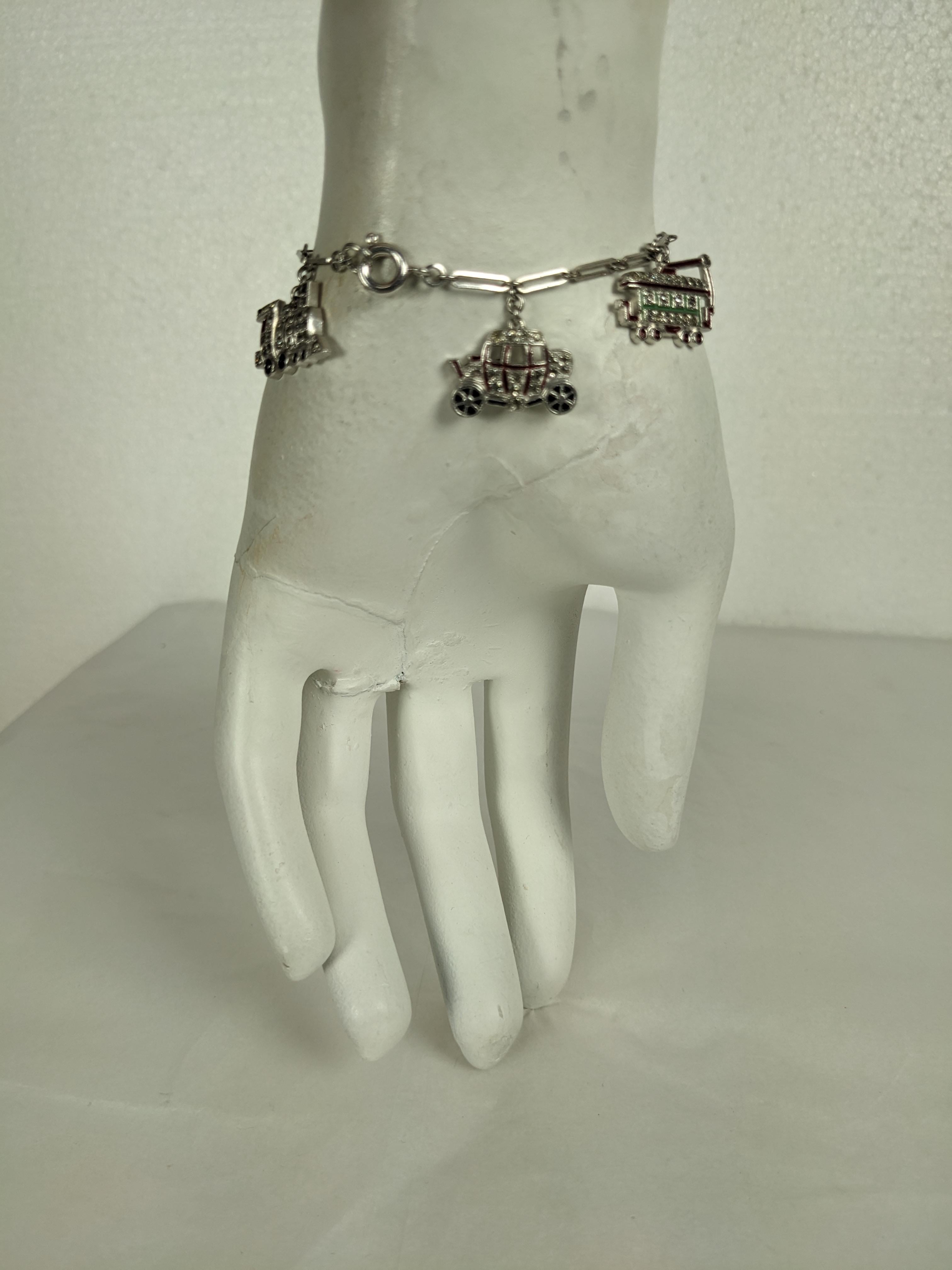 Bracciale con charme figurato Art Deco in vendita 4