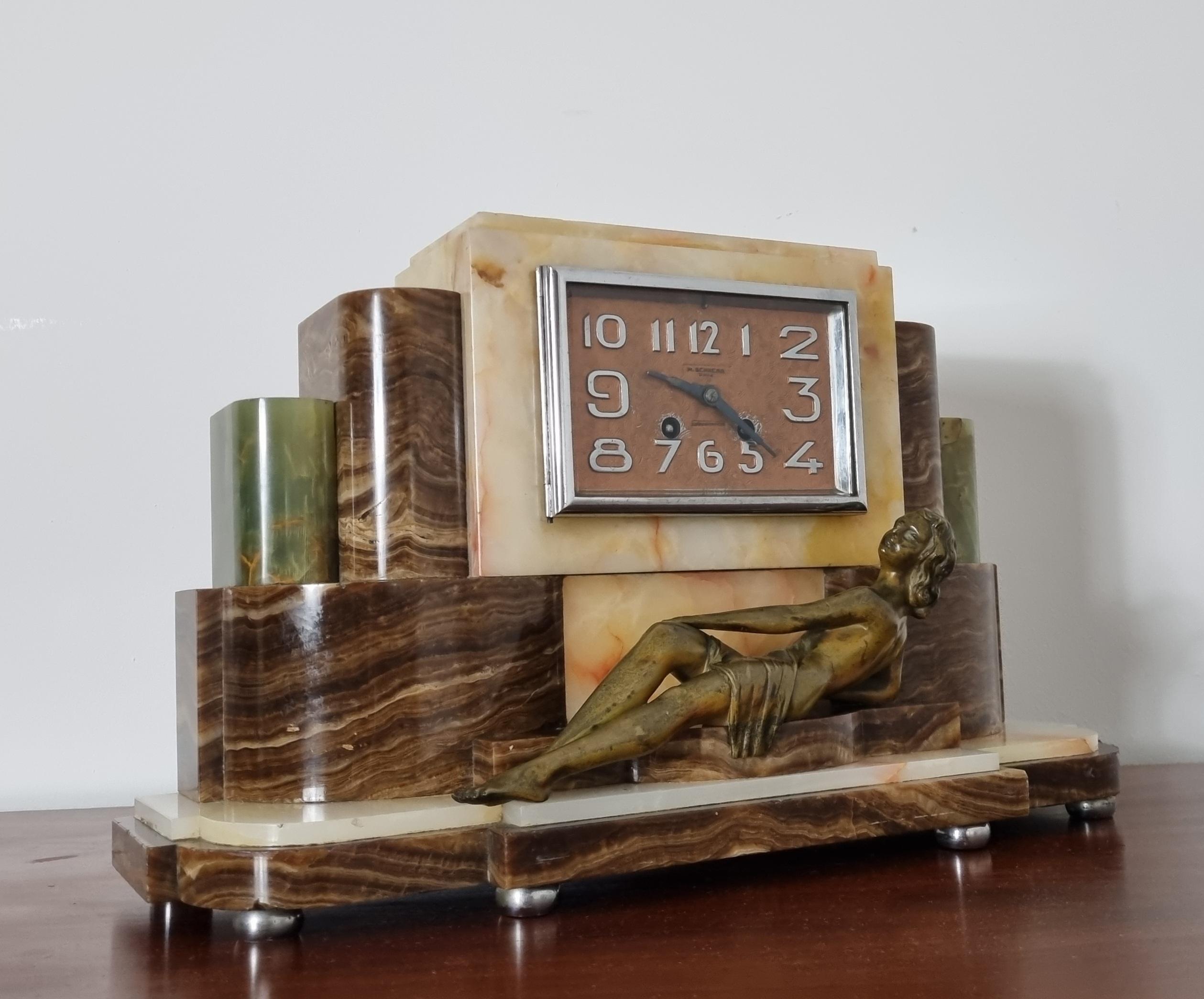 Figurale Art-Déco-Uhr mit Bronze-Akt, um 1930 (Art déco) im Angebot