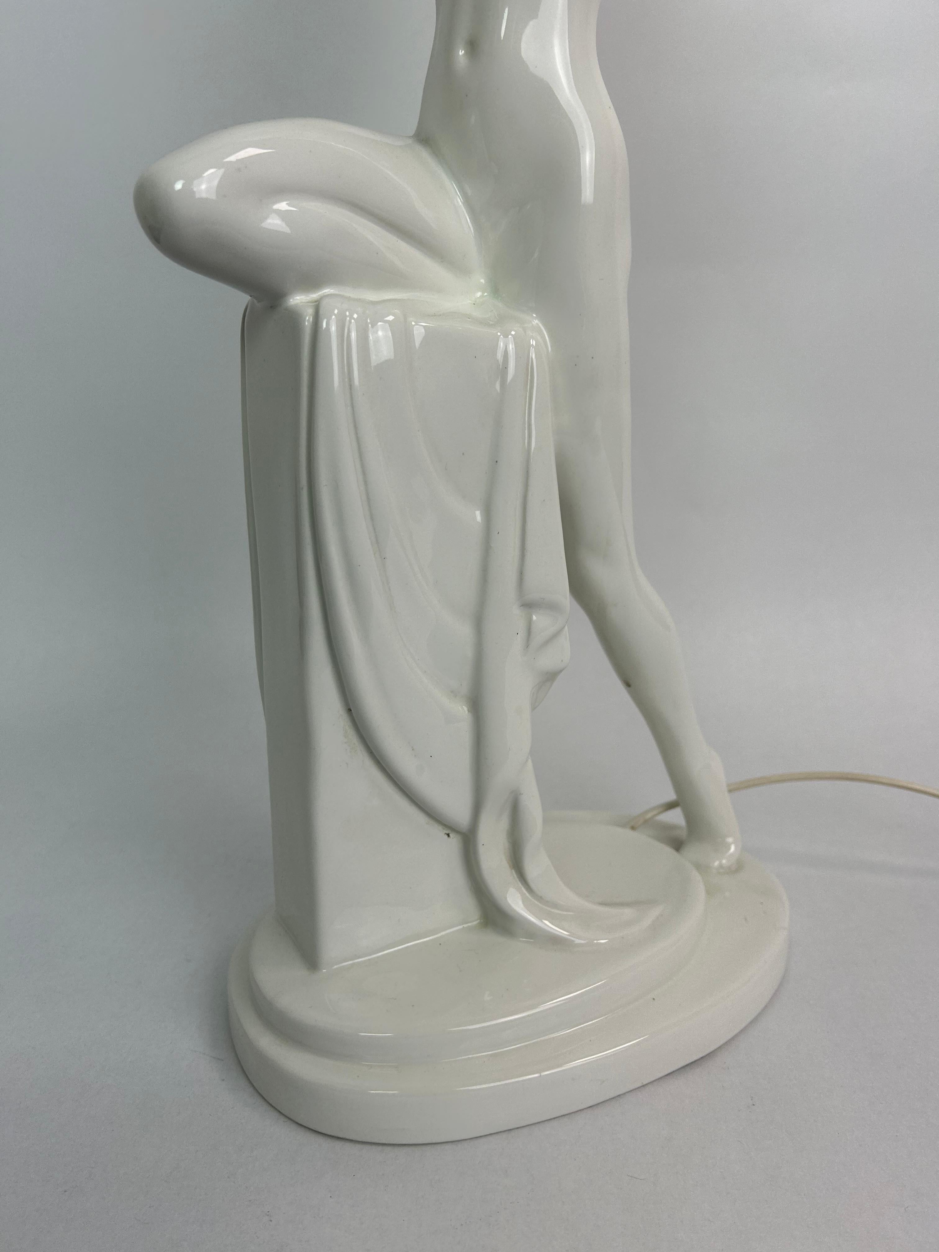 Porcelaine Lampe figurative Art déco  en vente