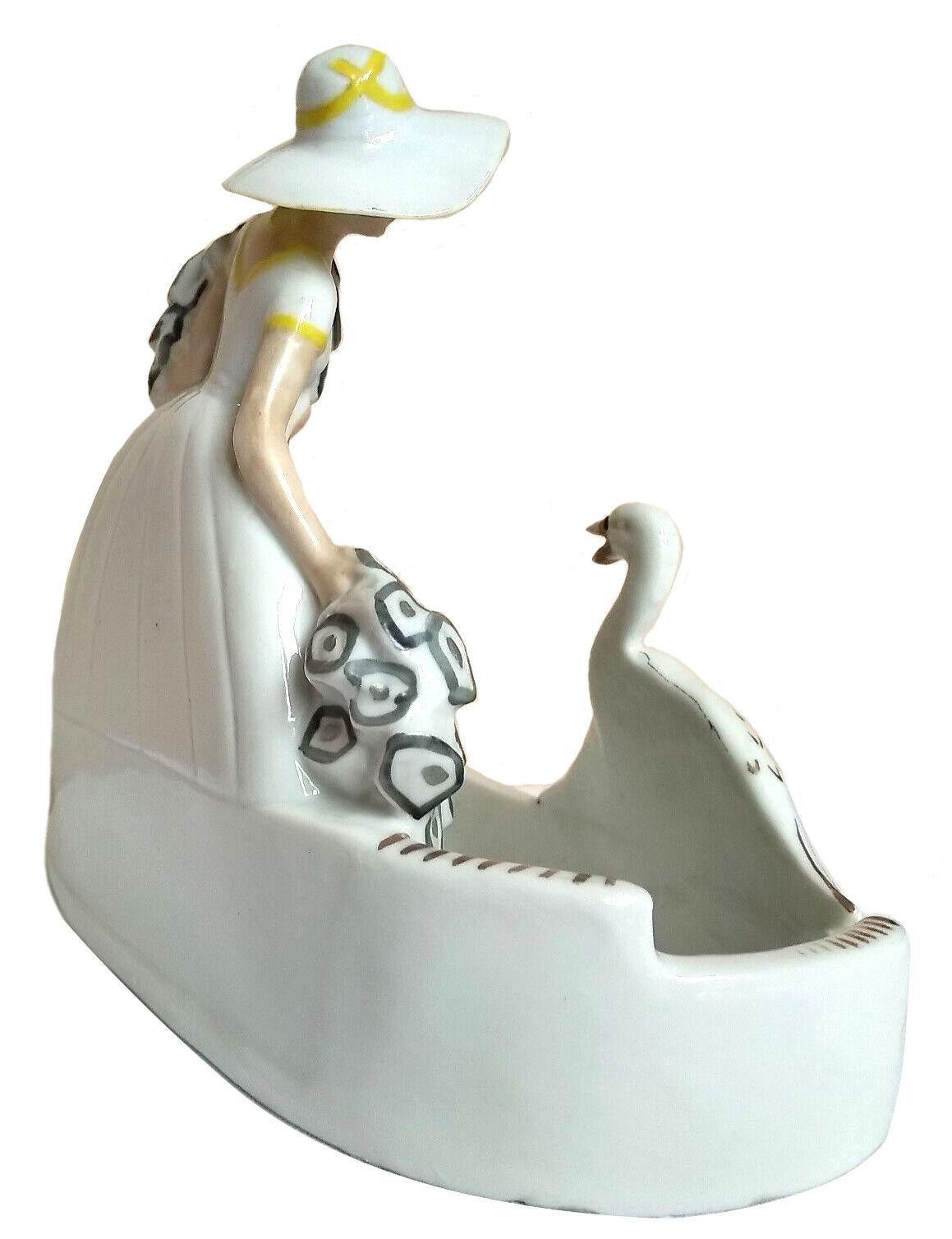 20th Century Art Deco Figural Porcelain Vide-Poche, French, c1930