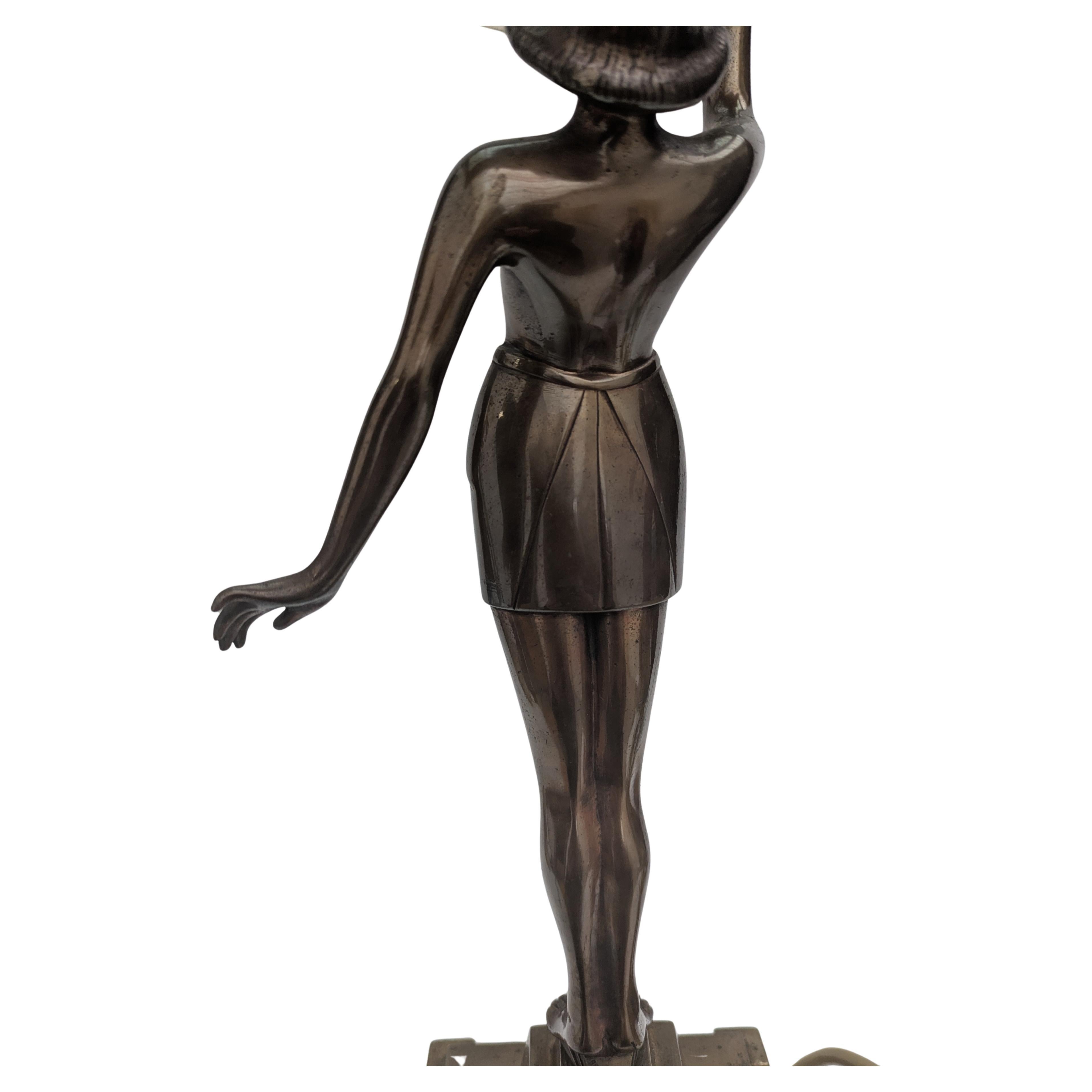Art Deco Figural Table Lamp, English, circa 1930 For Sale 2