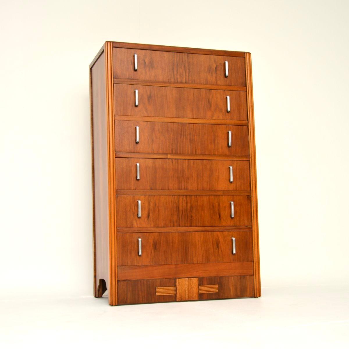 A wonderful Art Deco figured walnut chest of drawers, this was made in England and dates from the 1930’s.

It is a great size and is of lovely quality. There is lots of storage inside the generous drawers, this sits on a plinth base with nice