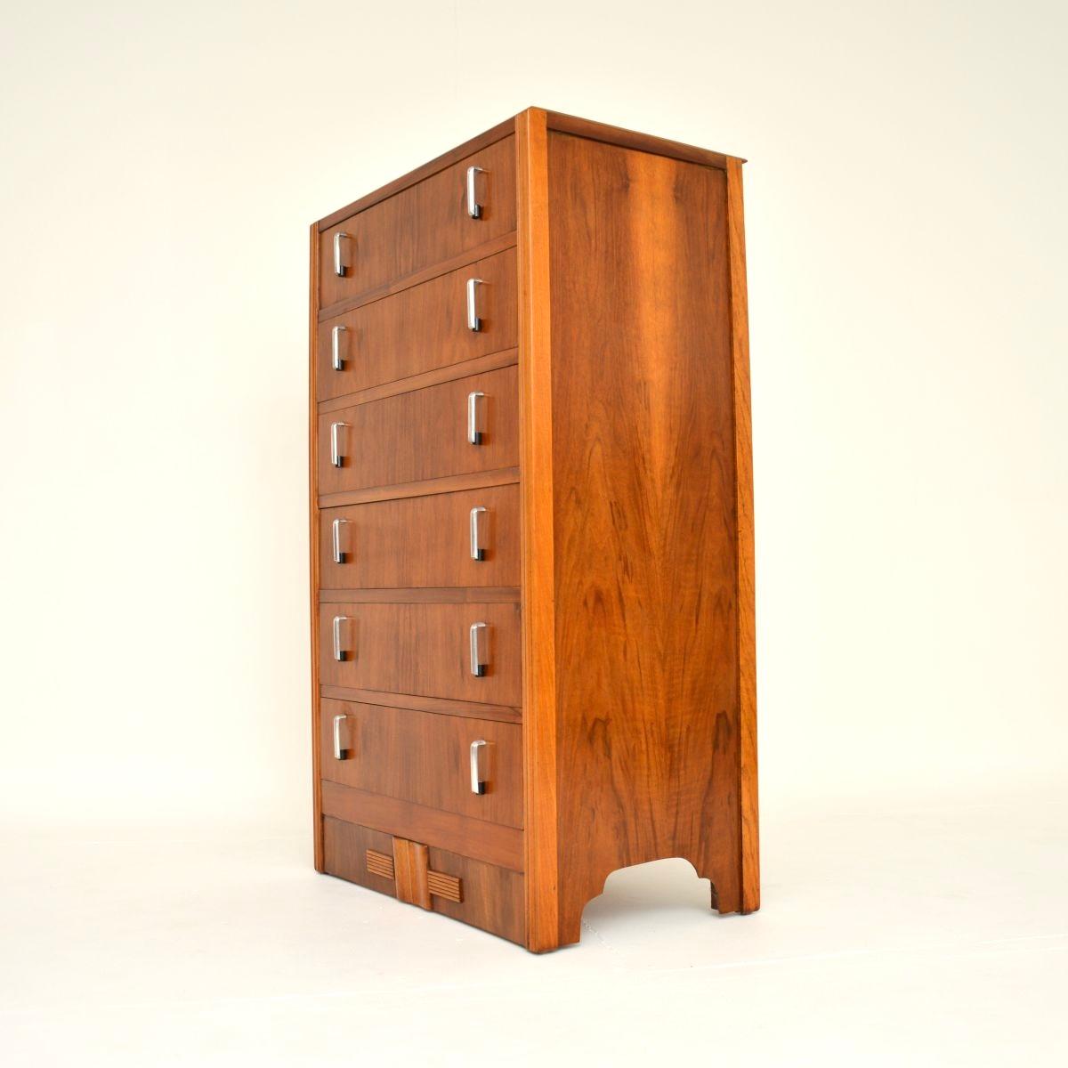 Art Deco Figured Walnut Chest of Drawers For Sale 1