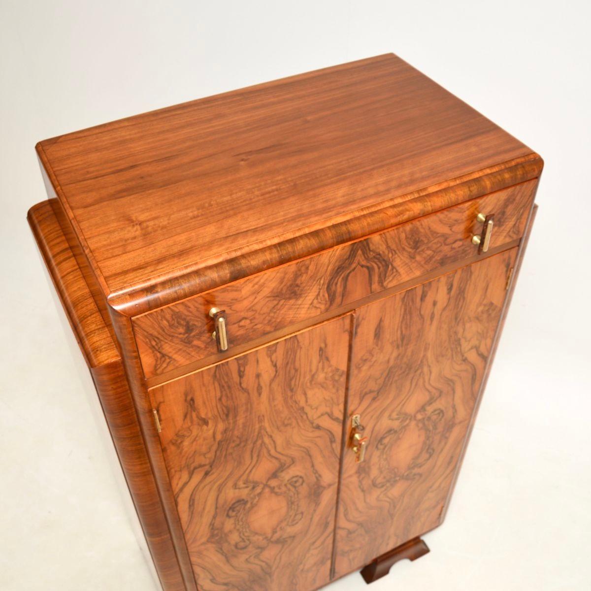 Armadio Compactum in noce figurato Art Déco in vendita 1