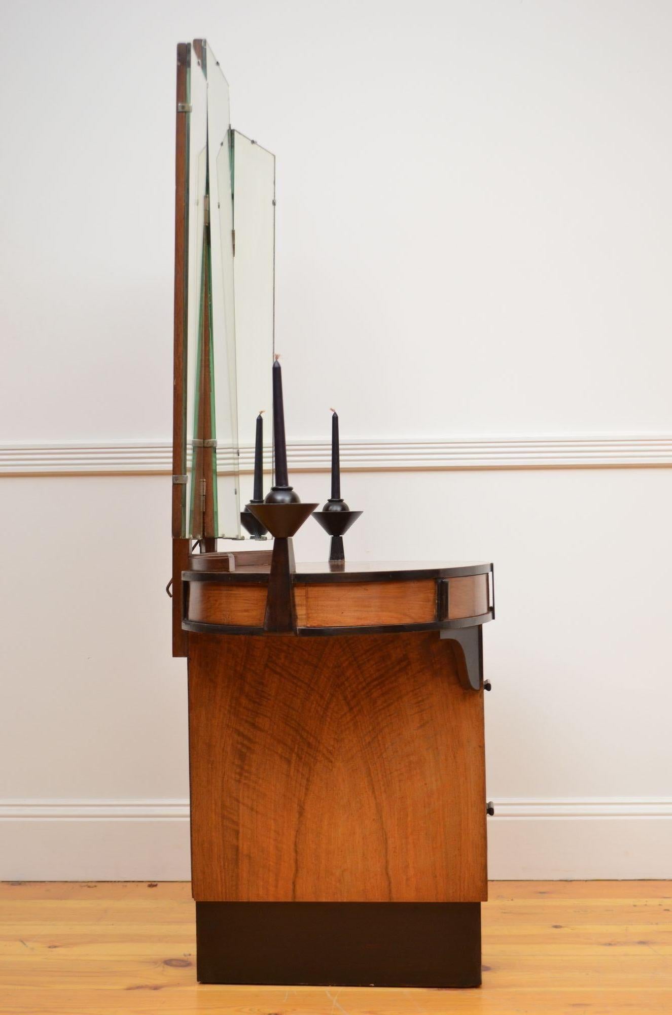 Art Deco Figured Walnut Dressing Chest or Dressing Table 9