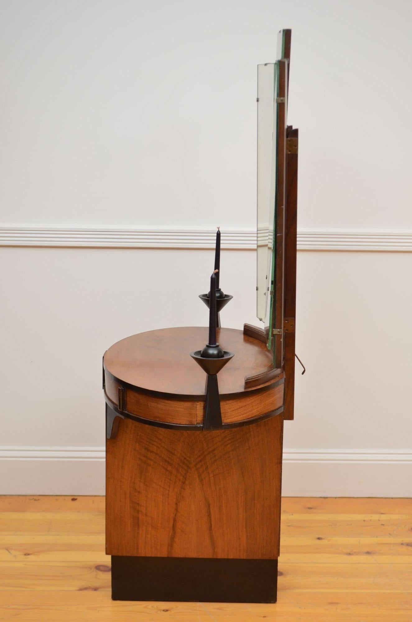 Art Deco Figured Walnut Dressing Chest or Dressing Table 11