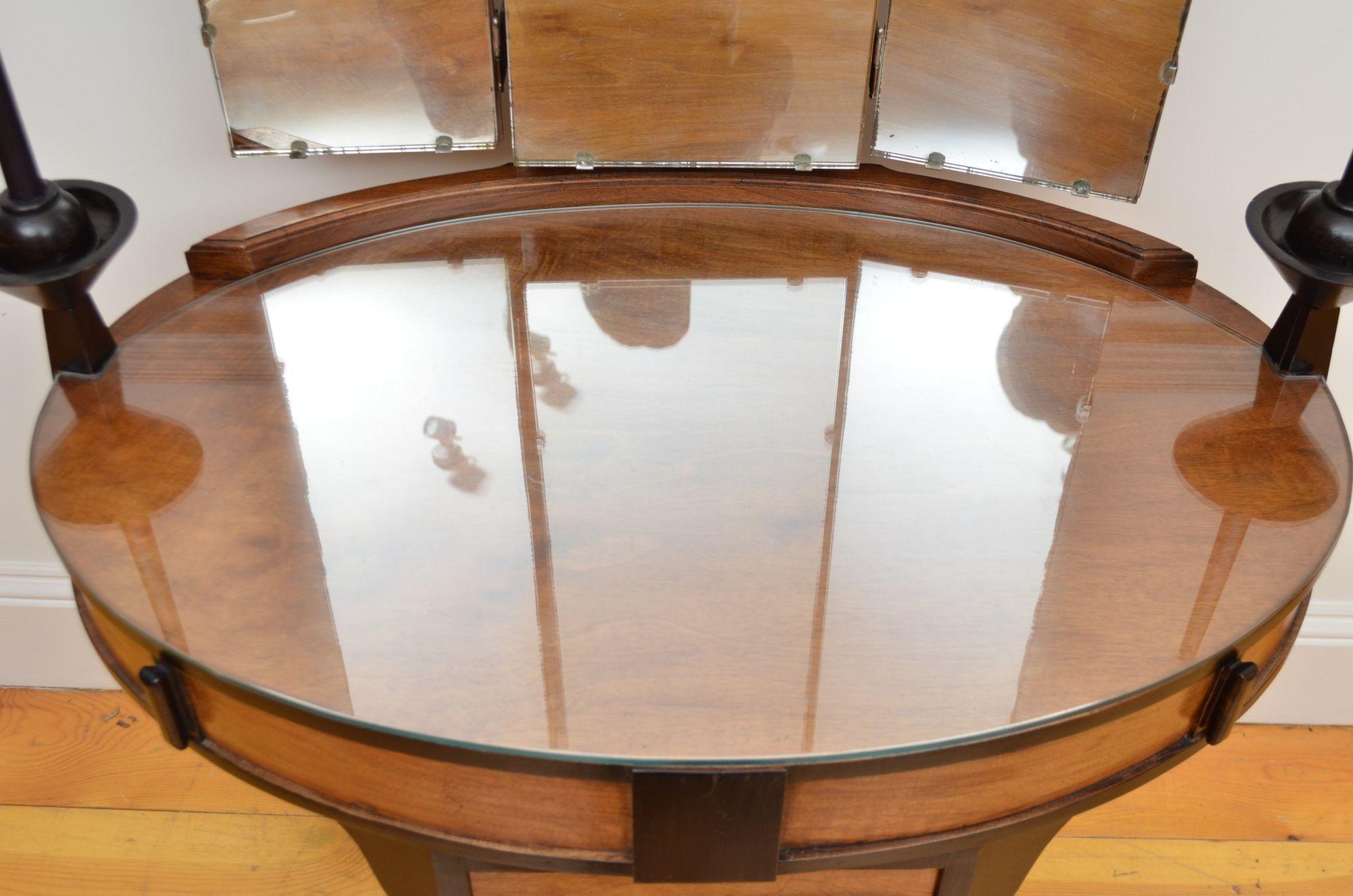 Art Deco Figured Walnut Dressing Chest or Dressing Table 5
