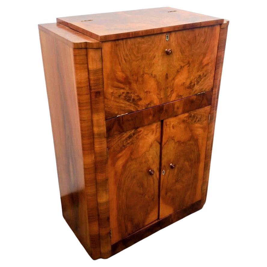 Mirror Art Deco Figured Walnut Dry Bar Cocktail Cabinet, English, c1930 For Sale