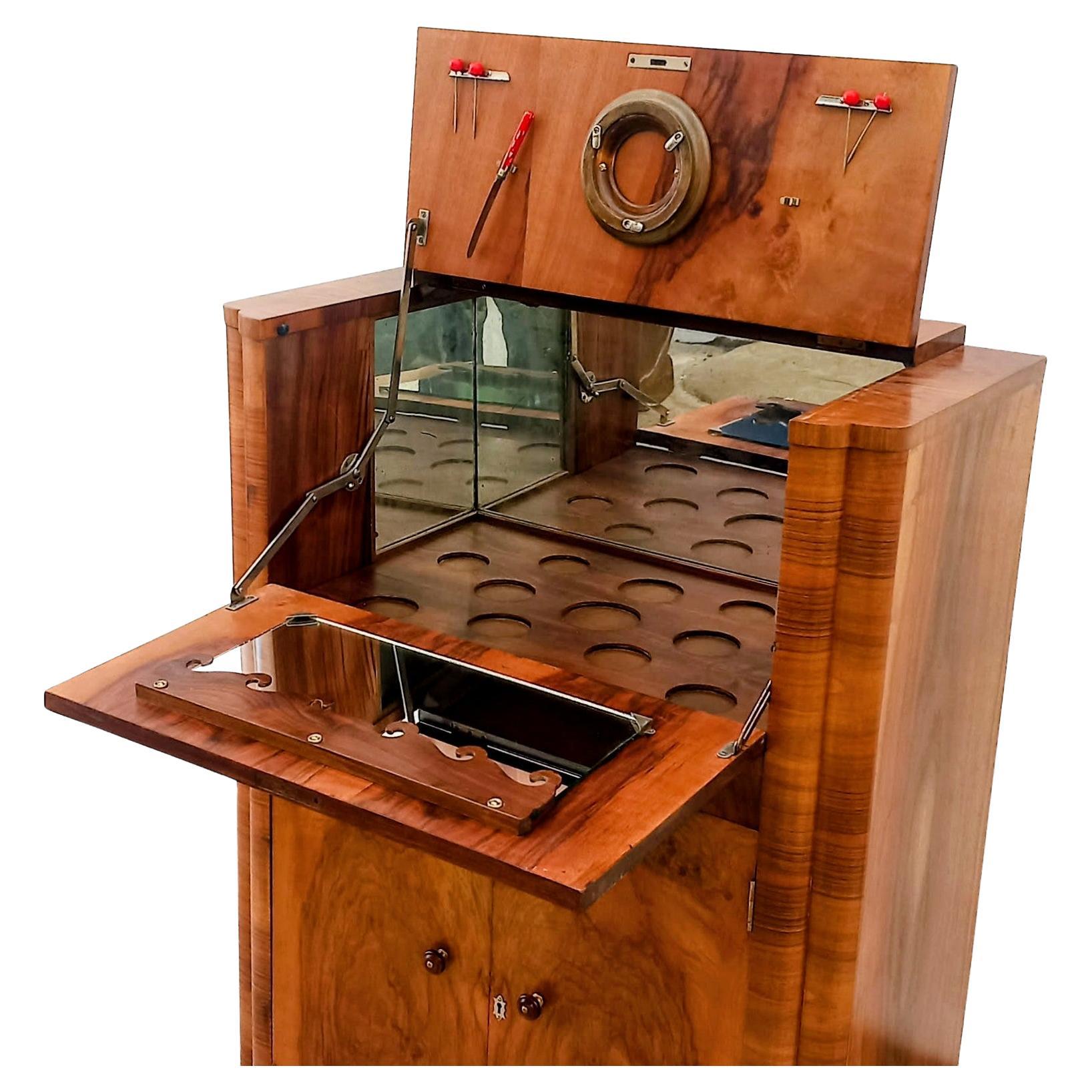 Art Deco Figured Walnut Dry Bar Cocktail Cabinet, English, c1930 For Sale 1