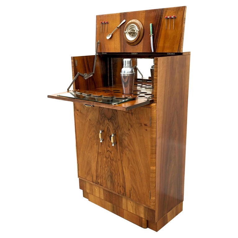 Art Deco Figured Walnut Dry Bar Cocktail Cabinet, English, c1930 For Sale  at 1stDibs