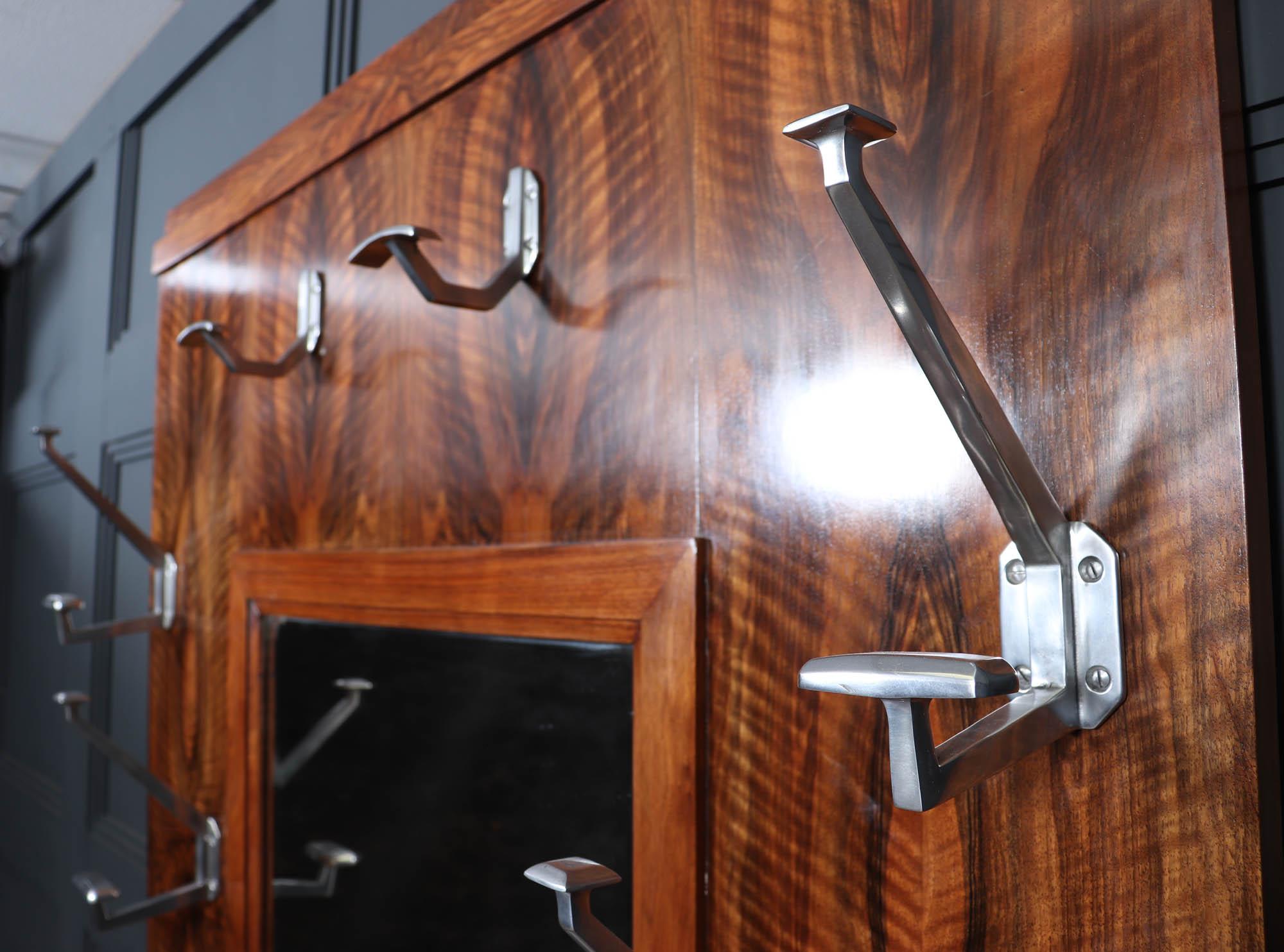 Art Deco Figured Walnut Hall Stand, 1930s For Sale 4
