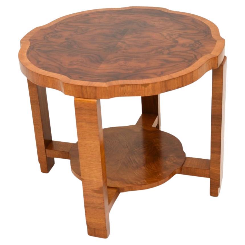 Table d'appoint / de salon Art Déco en noyer figuré