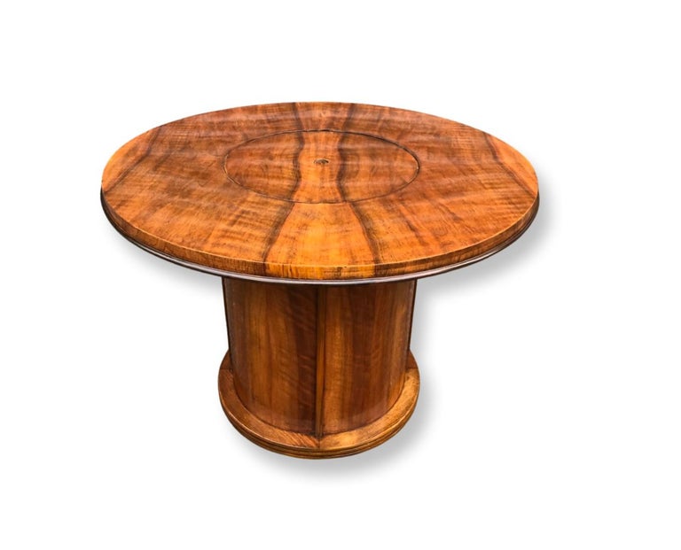 Art Deco Figured walnut patent pop up cocktail/drinks table For Sale at