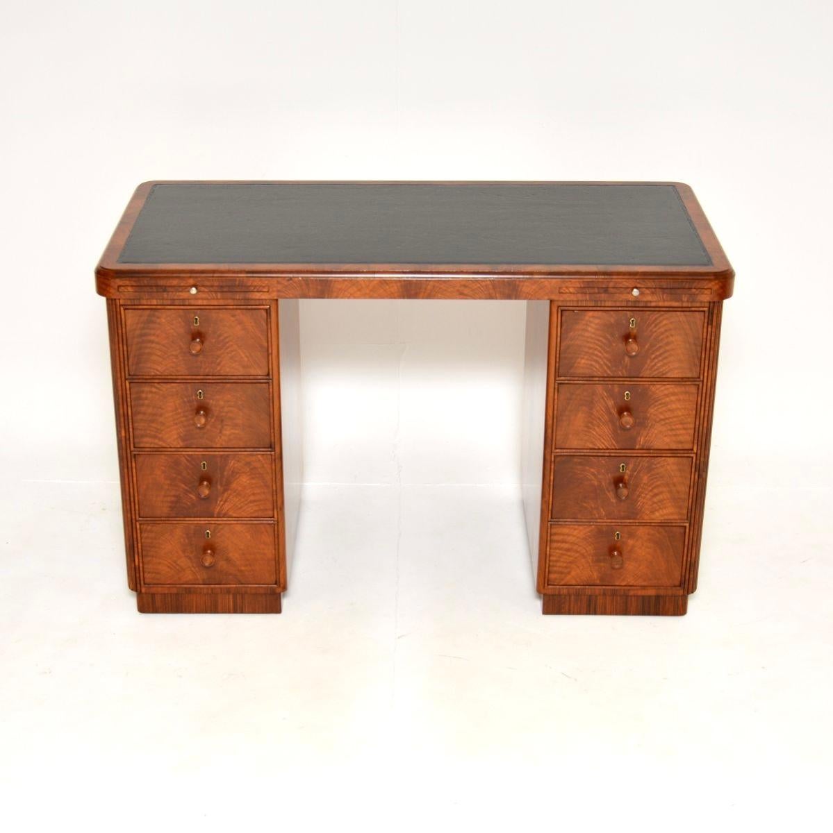 Art Deco Figured Walnut Pedestal Desk In Good Condition For Sale In London, GB