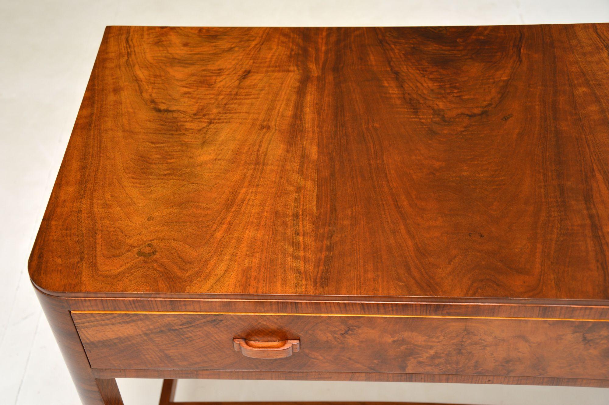 Mid-20th Century Art Deco Figured Walnut Side Table by Heal’s
