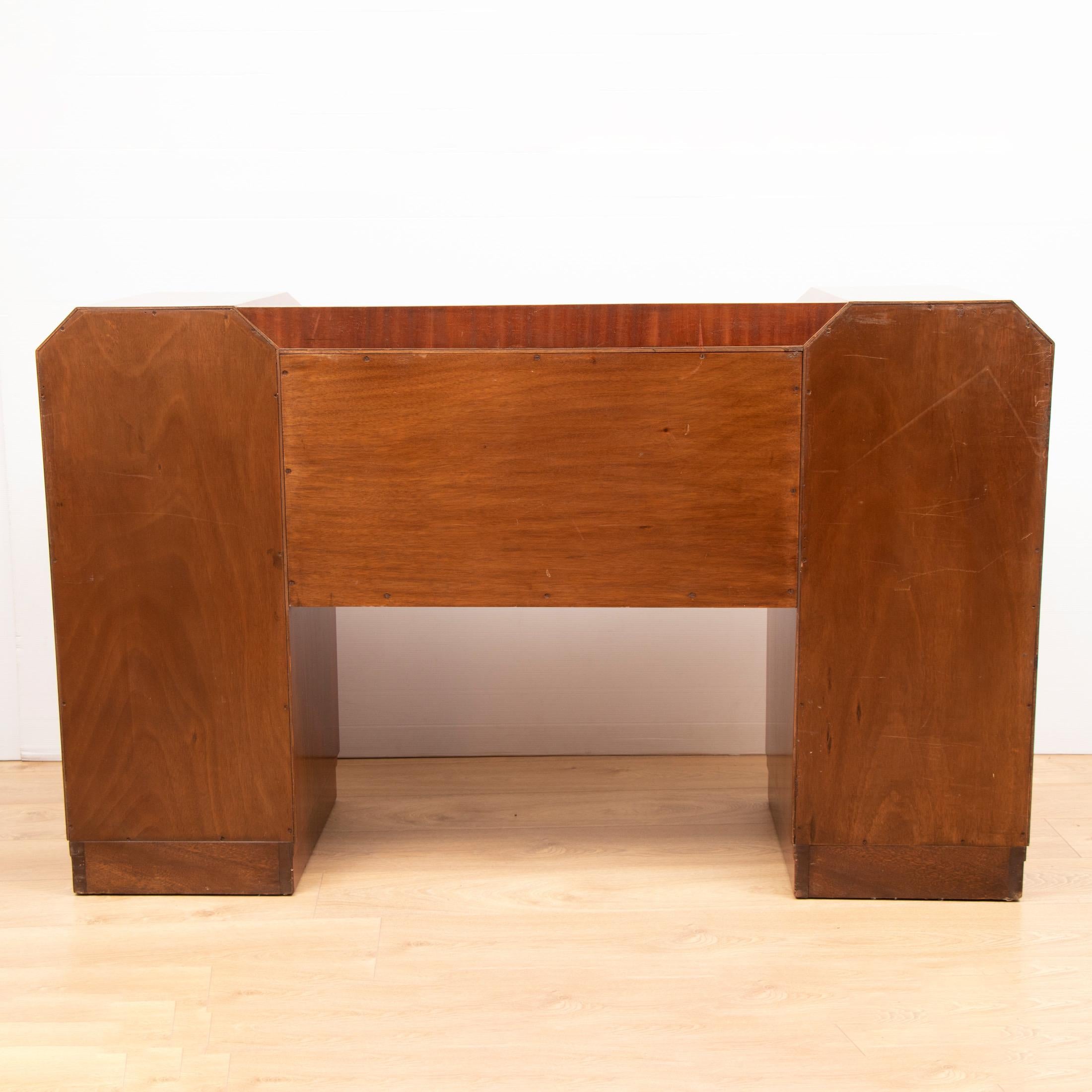 Art Deco Figured Walnut Sideboard by Warring and Gillows In Good Condition In London, GB