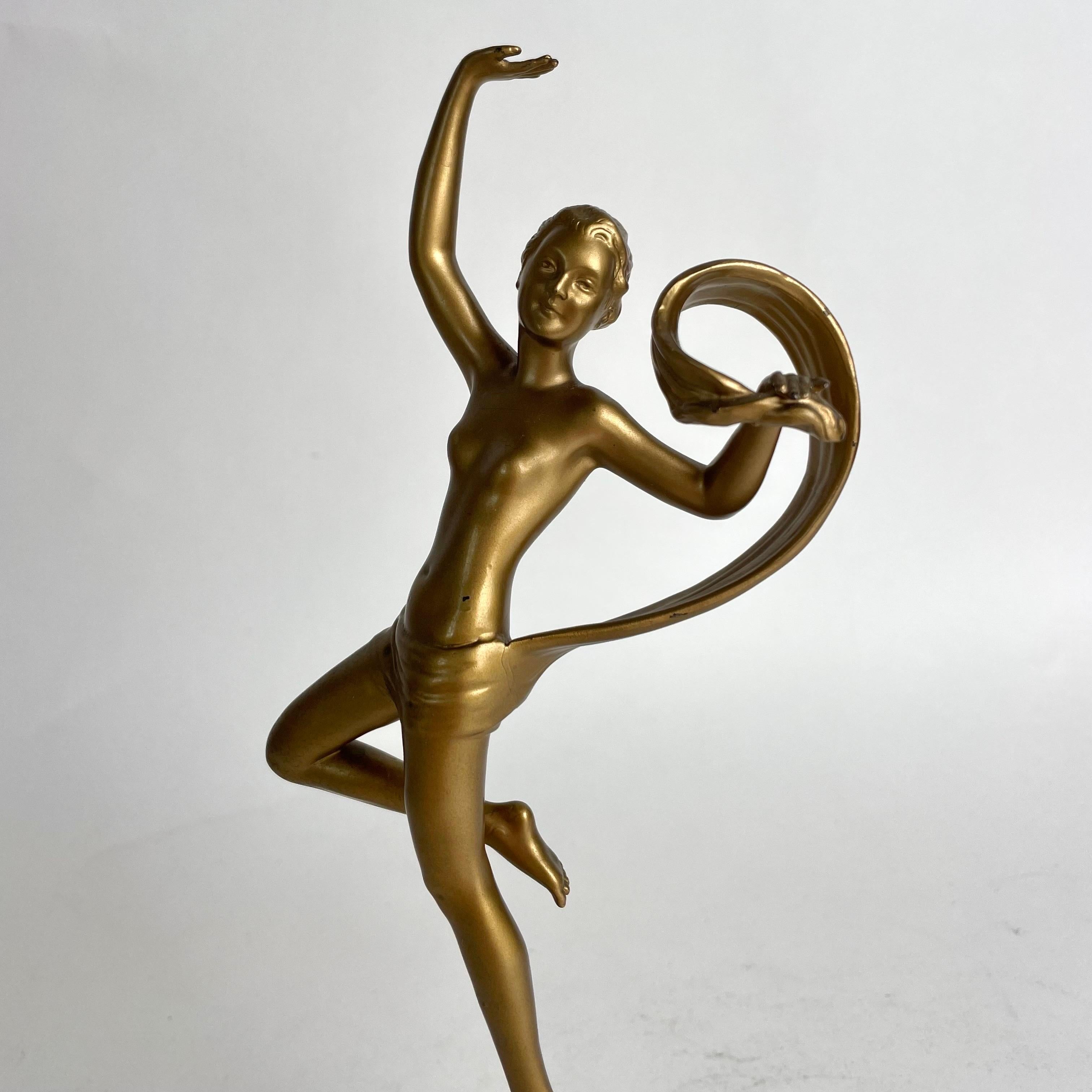 Statuetta Art Deco di giovane ballerina, metallo bronzato e marmo, anni '20-'30 in vendita 1