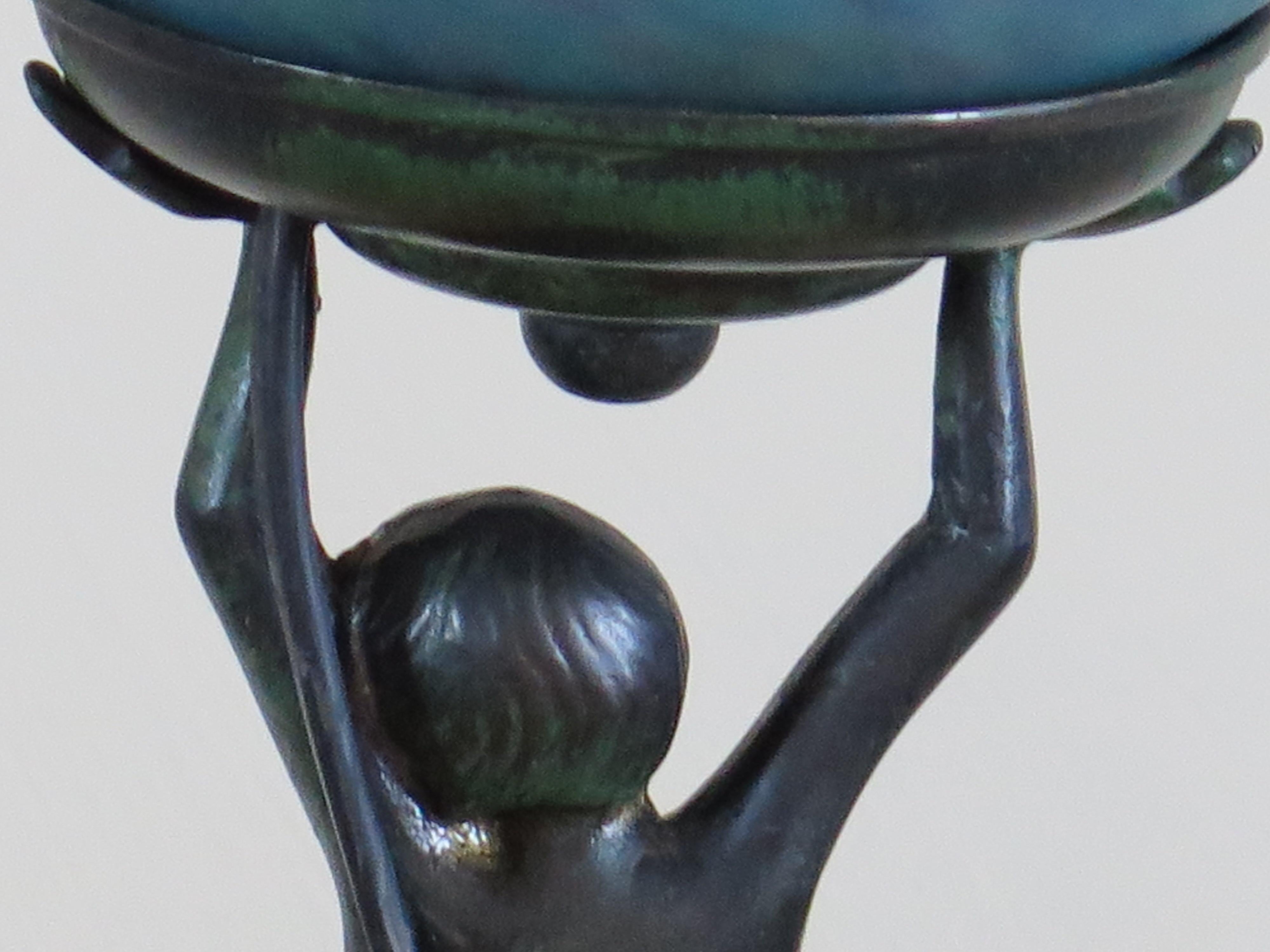 Art Deco Lady Figurine Table Lamp Bronze Sculpture, French circa 1930 For Sale 4