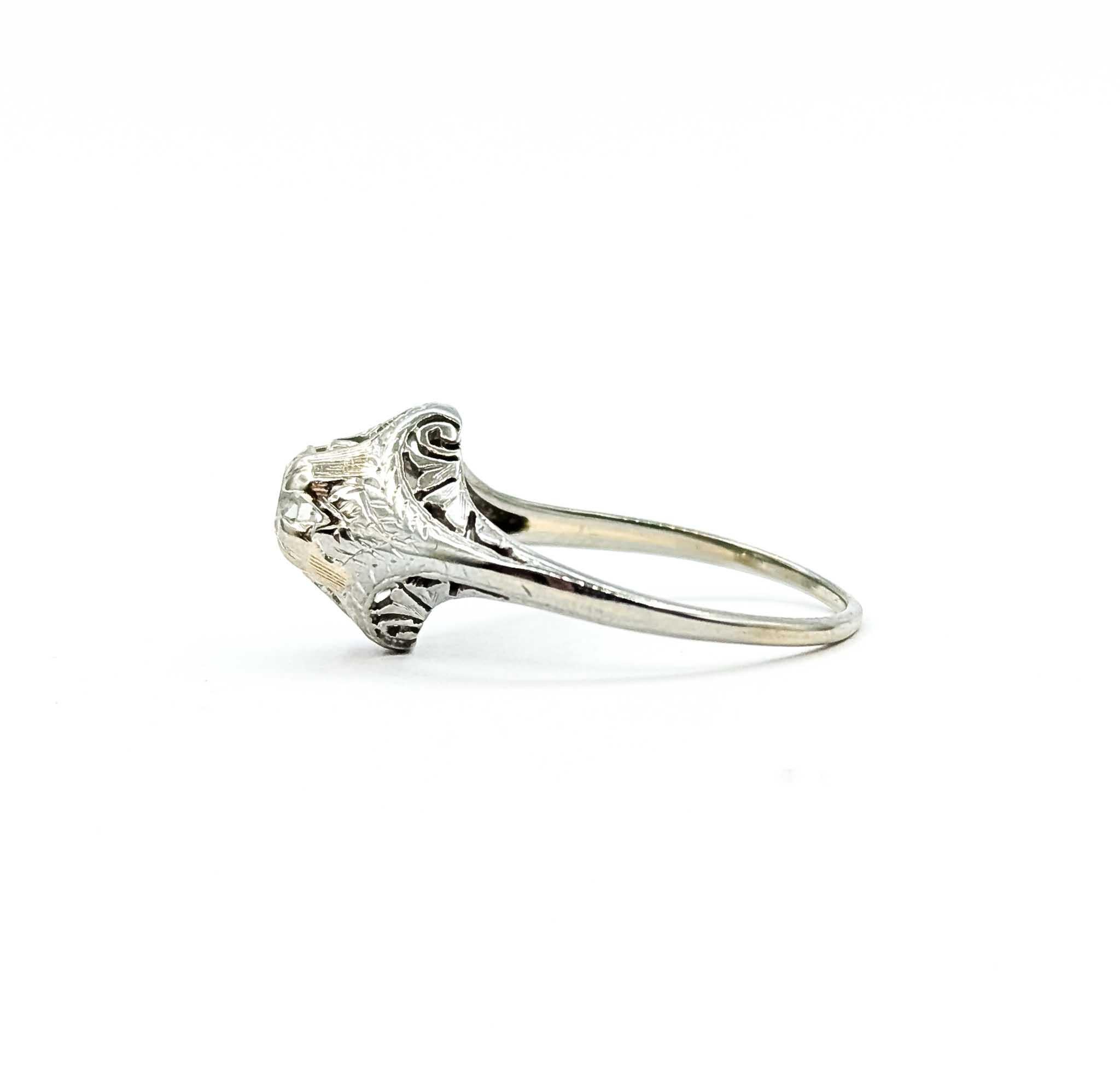Art Deco Filigraner Antiker Ring in 18k Weißgold im Angebot 2