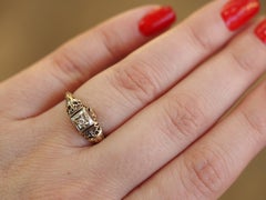 Art Deco Filigree Carved 10 Karat Two-Tone Gold Solitary Diamond Ring