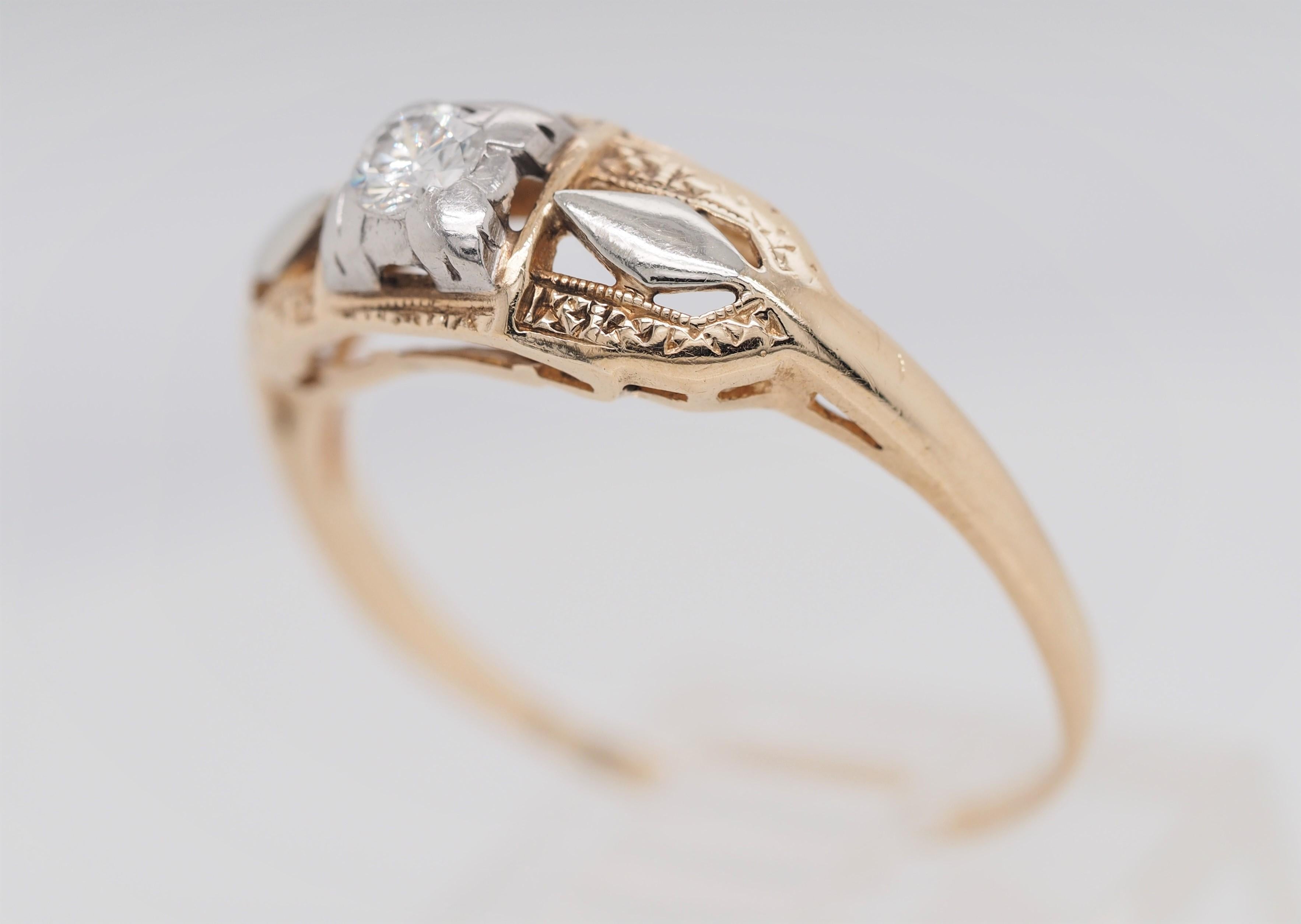 Old European Cut Art Deco Filigree Carved 14 Karat Two-Tone Gold Solitary Diamond Ring