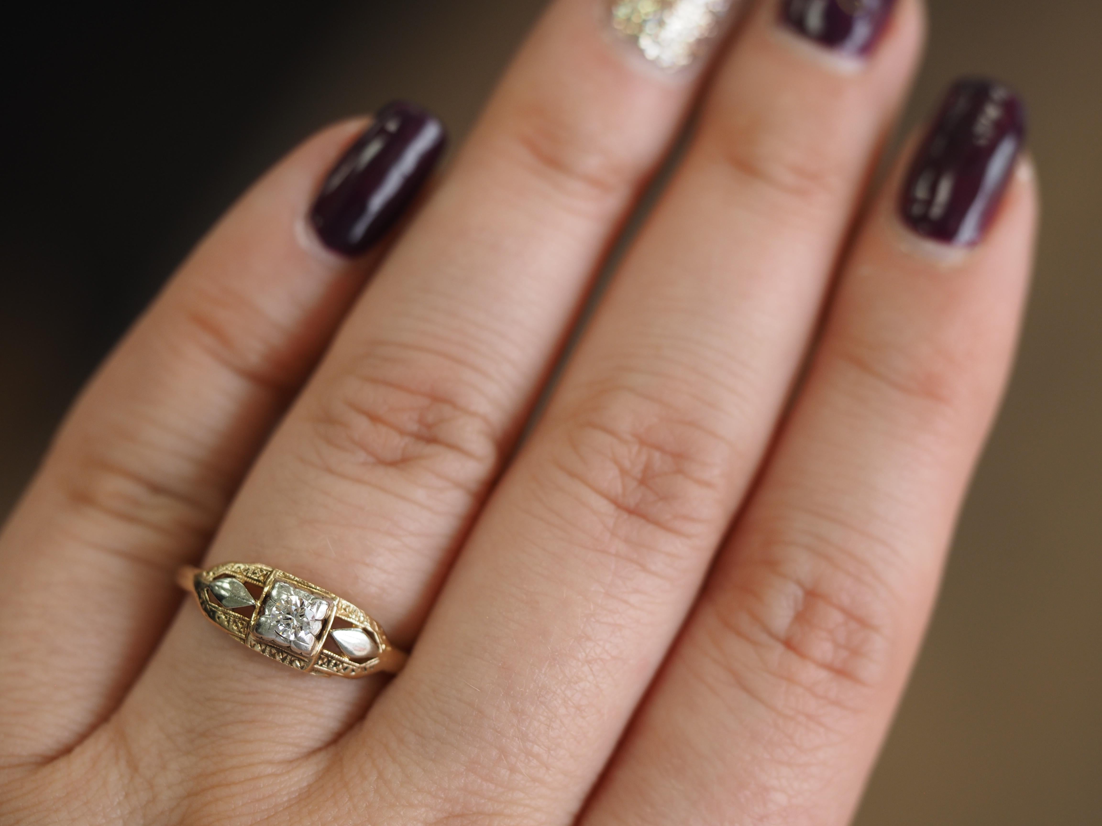 Art Deco Filigree Carved 14 Karat Two-Tone Gold Solitary Diamond Ring 2