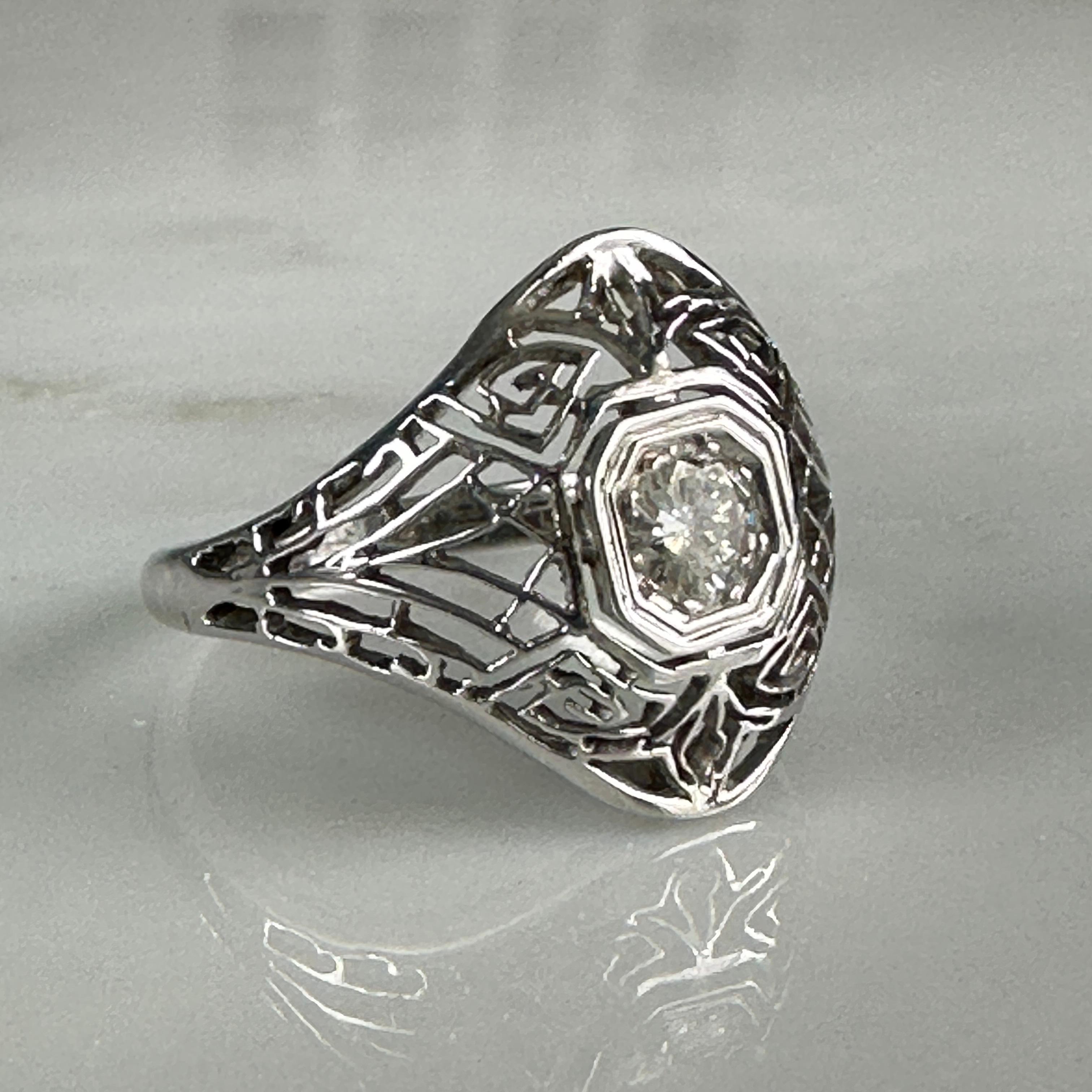 Art Deco Filigree Diamond 14k White Gold Ring For Sale 3