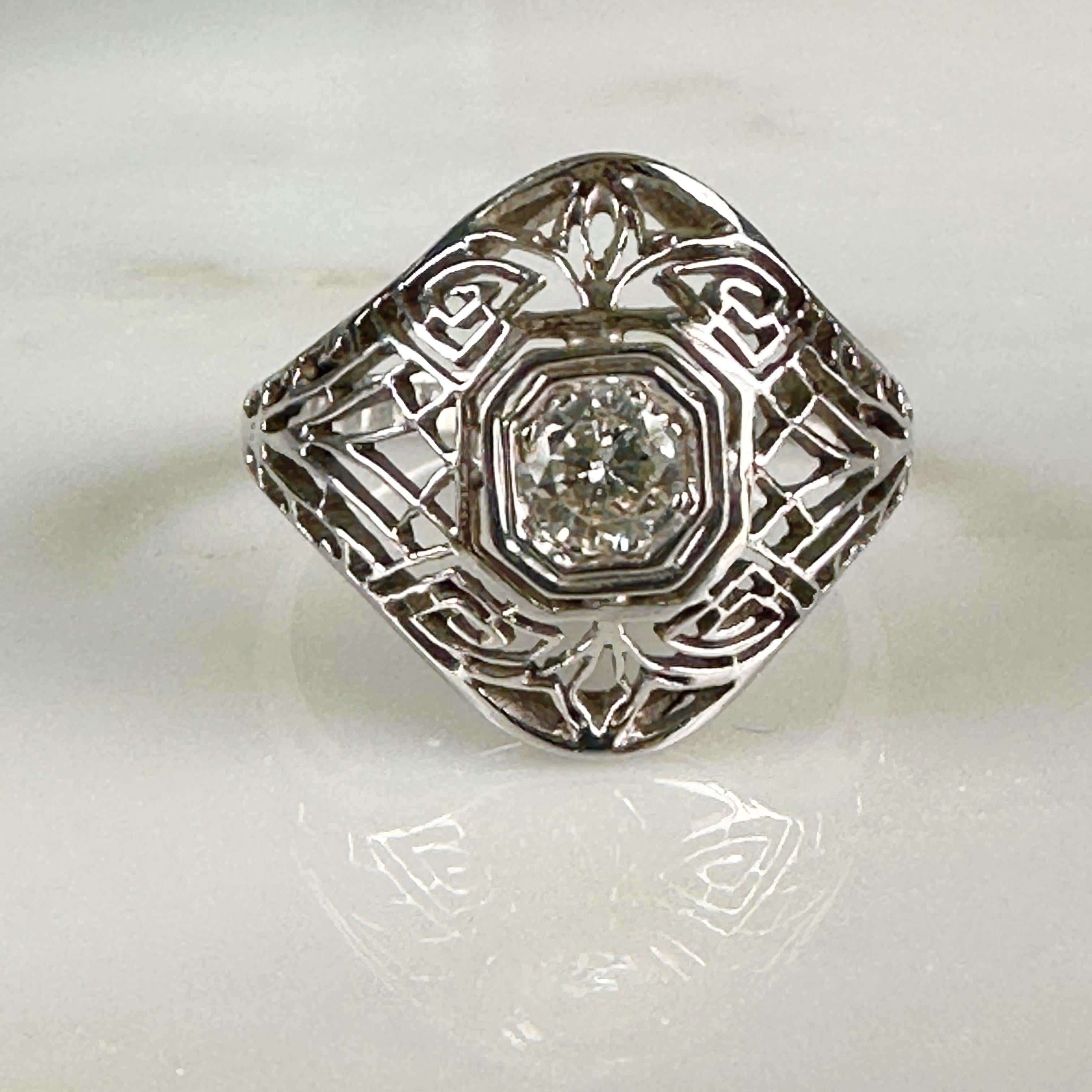 Art Deco Filigree Diamond 14k White Gold Ring For Sale 4