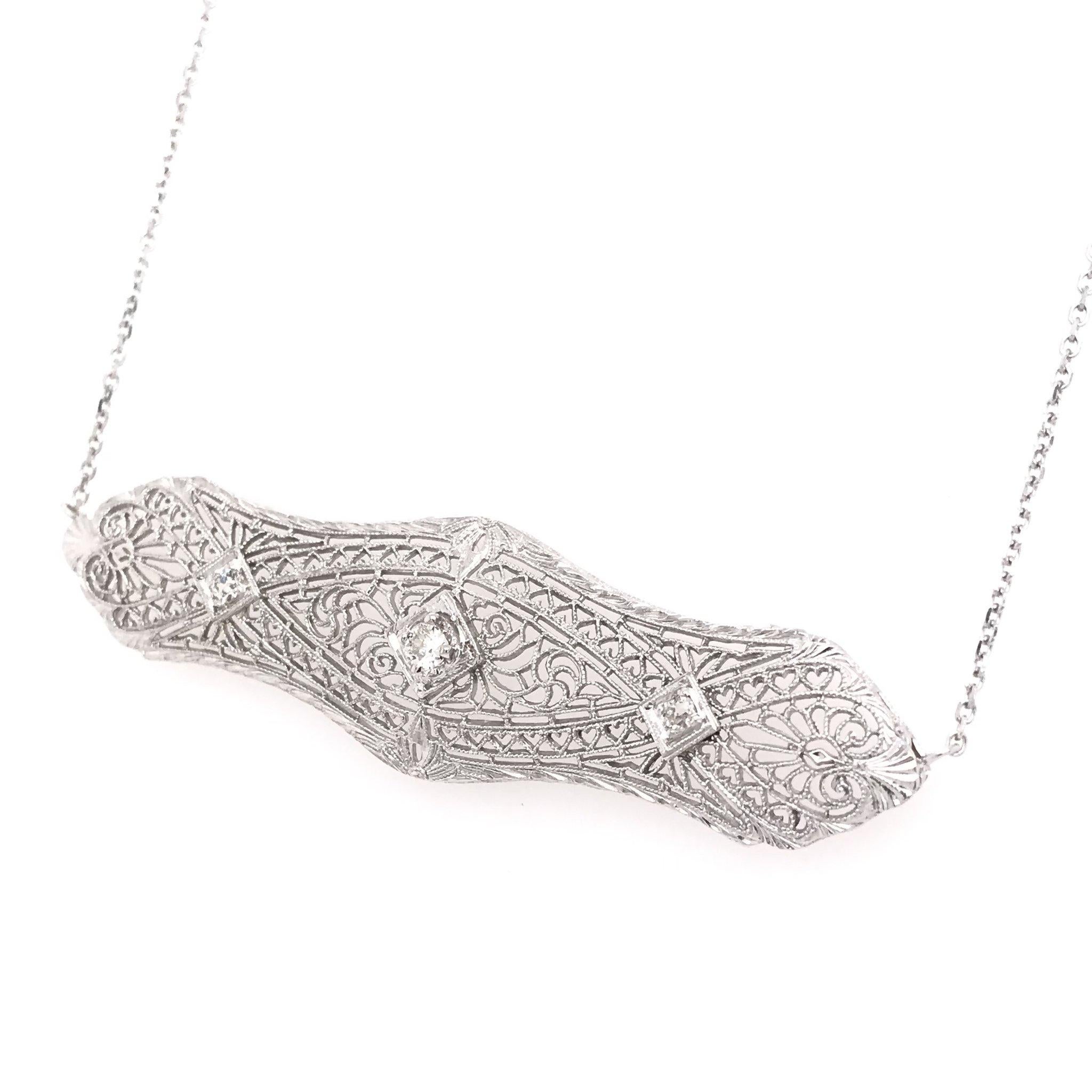 Art Deco Filigree Diamond Necklace In Excellent Condition In Montgomery, AL