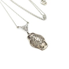 Art Deco Filigree Diamond Necklace in 14k White Gold