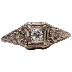 Art Deco Filigree Floral Carved 18 Karat White Gold Solitary Diamond Ring