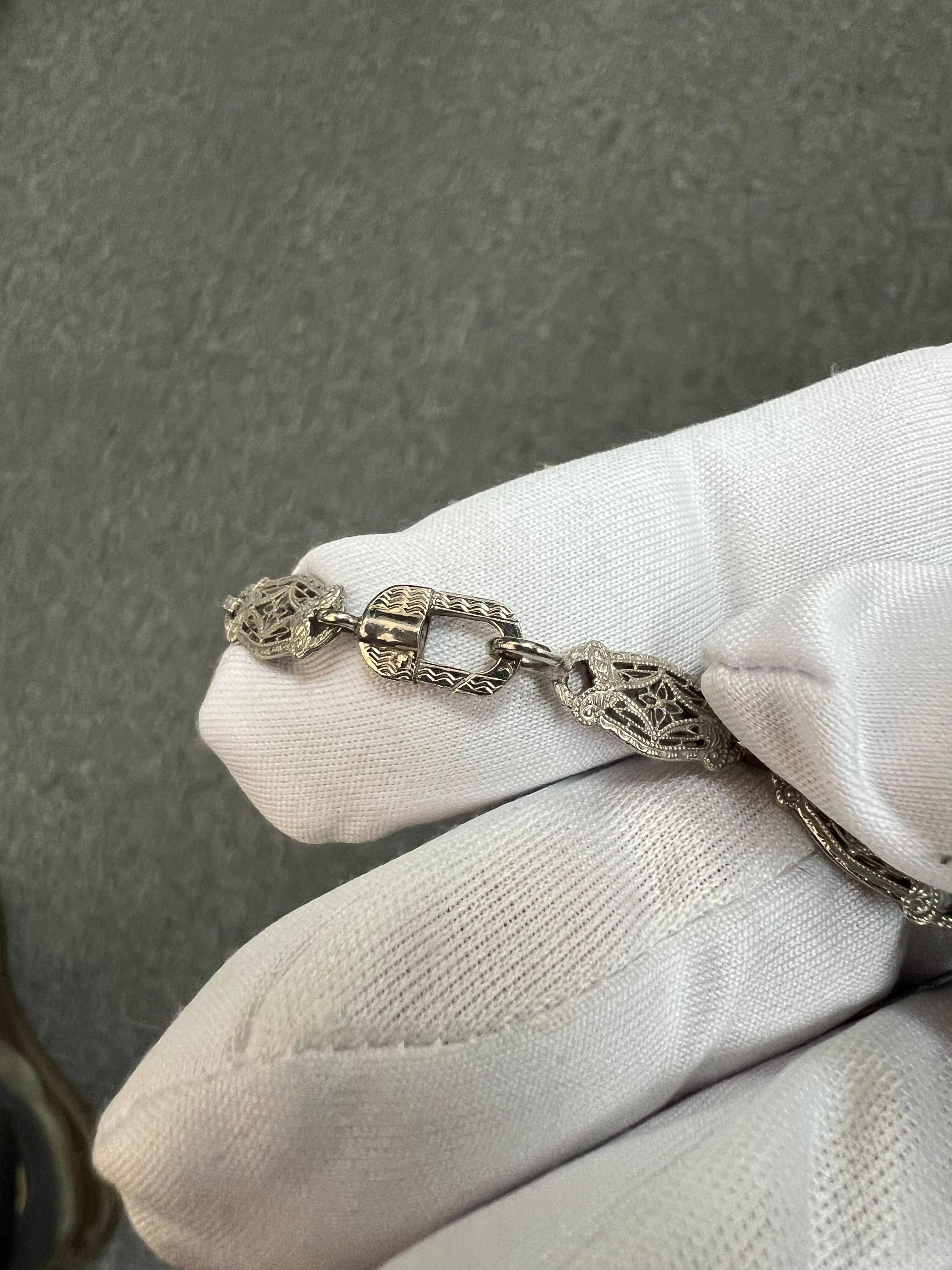 Collana Art Deco in filigrana di cristallo di rocca smerigliato in oro bianco Circa 1925 in vendita 7