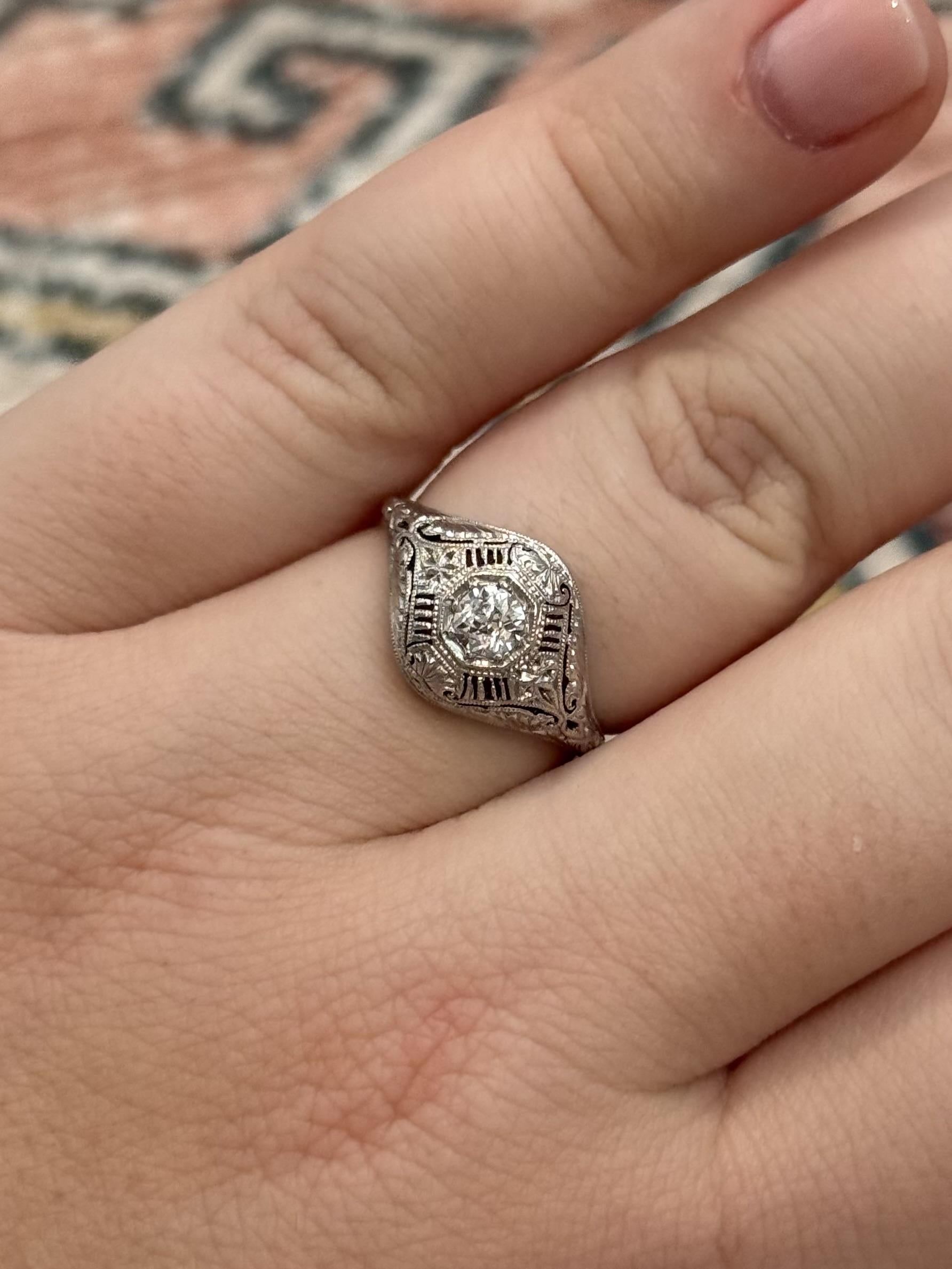 Art Deco Filigree Old European Cut Diamond Ring 18K White Gold In Excellent Condition For Sale In Montgomery, AL