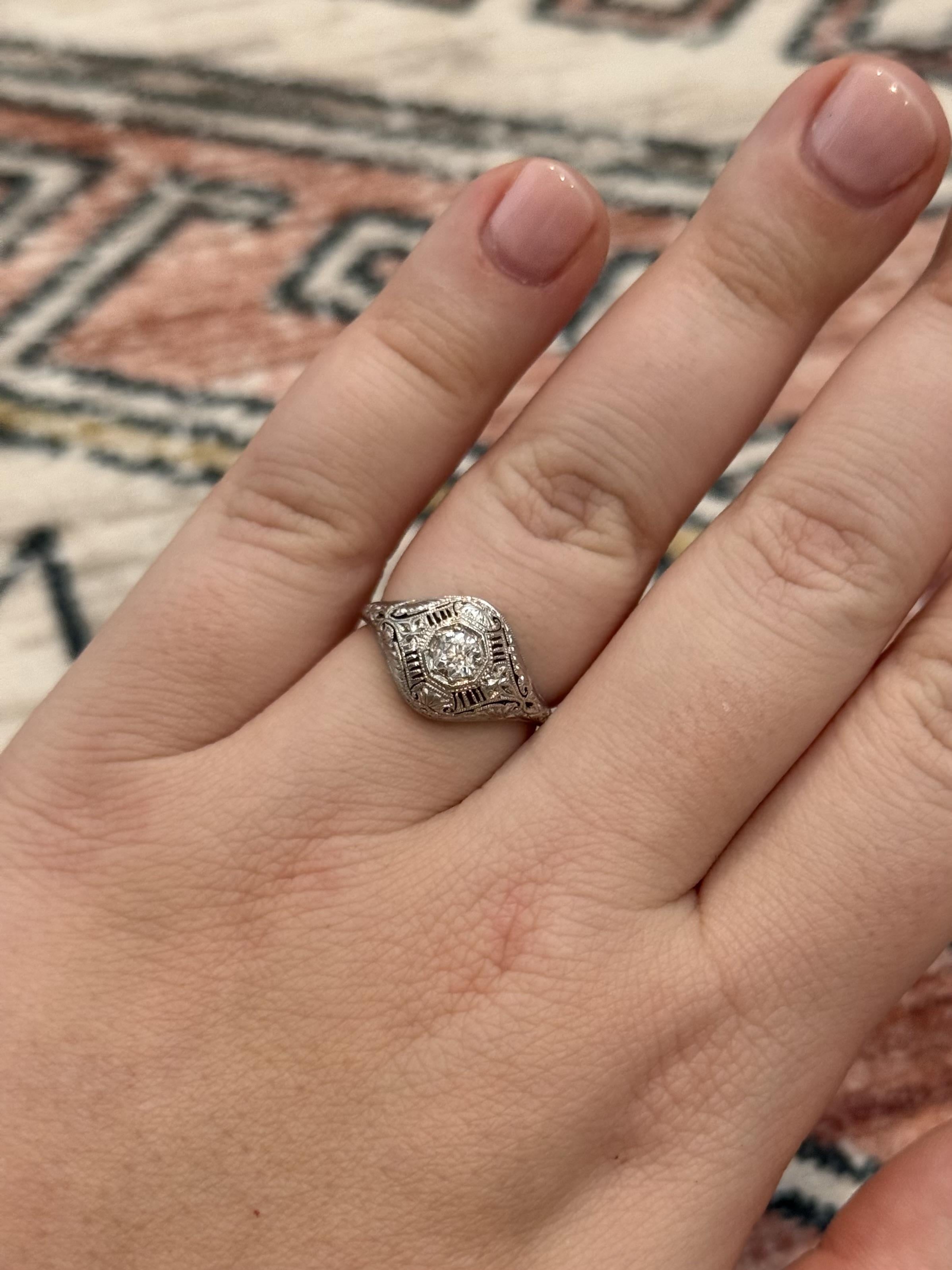Women's Art Deco Filigree Old European Cut Diamond Ring 18K White Gold For Sale
