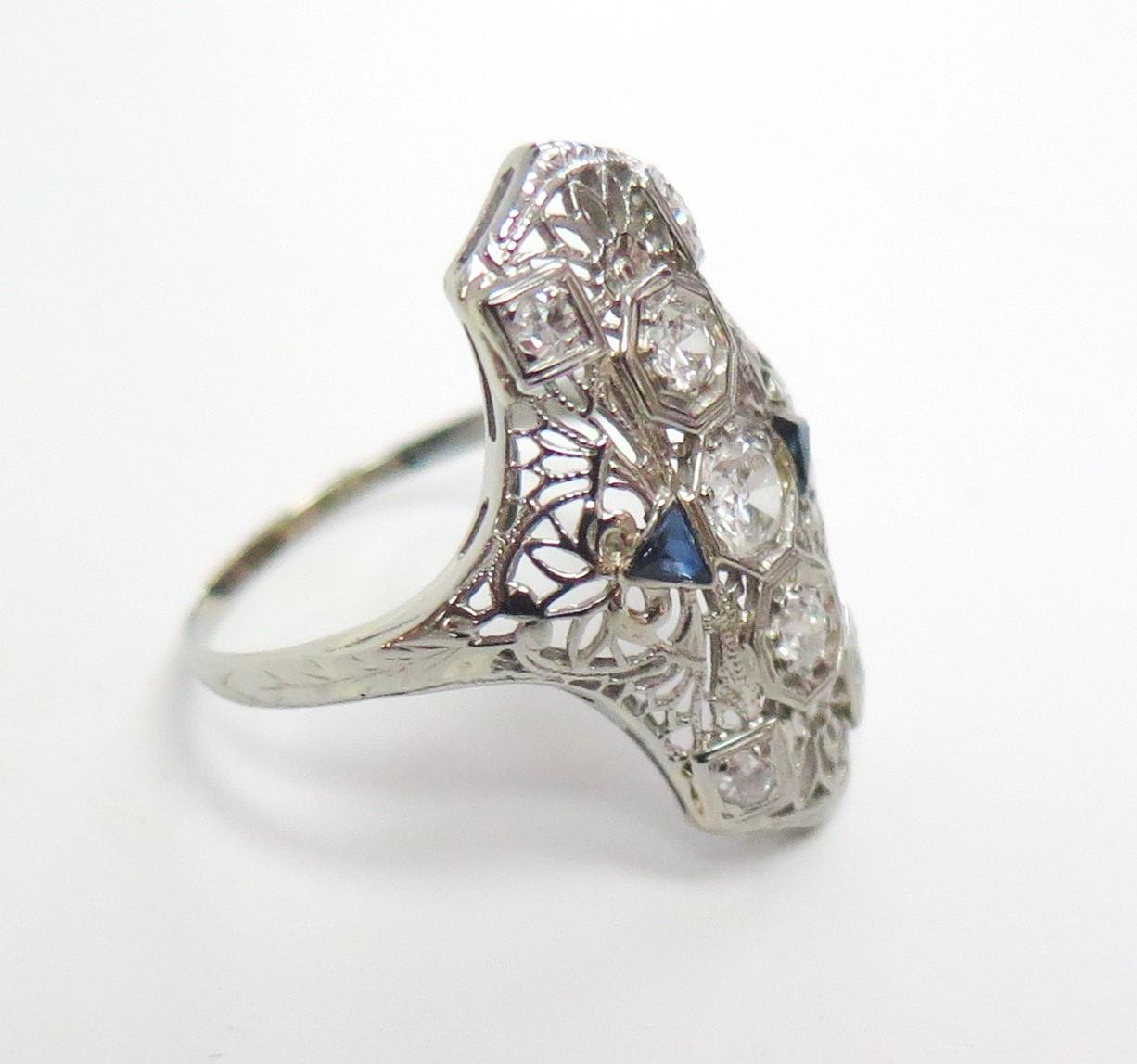 Women's Art Deco Filigree Ring with Diamonds and Sapphires, 18 Karat White Gold