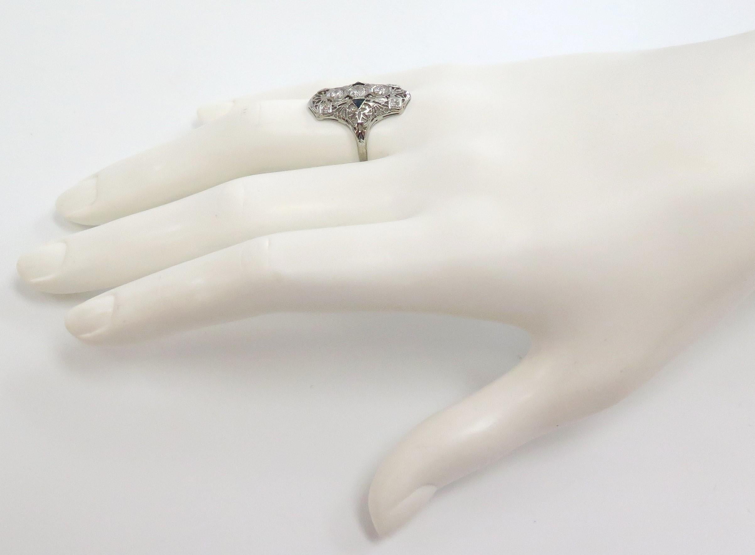 Art Deco Filigree Ring with Diamonds and Sapphires, 18 Karat White Gold 3
