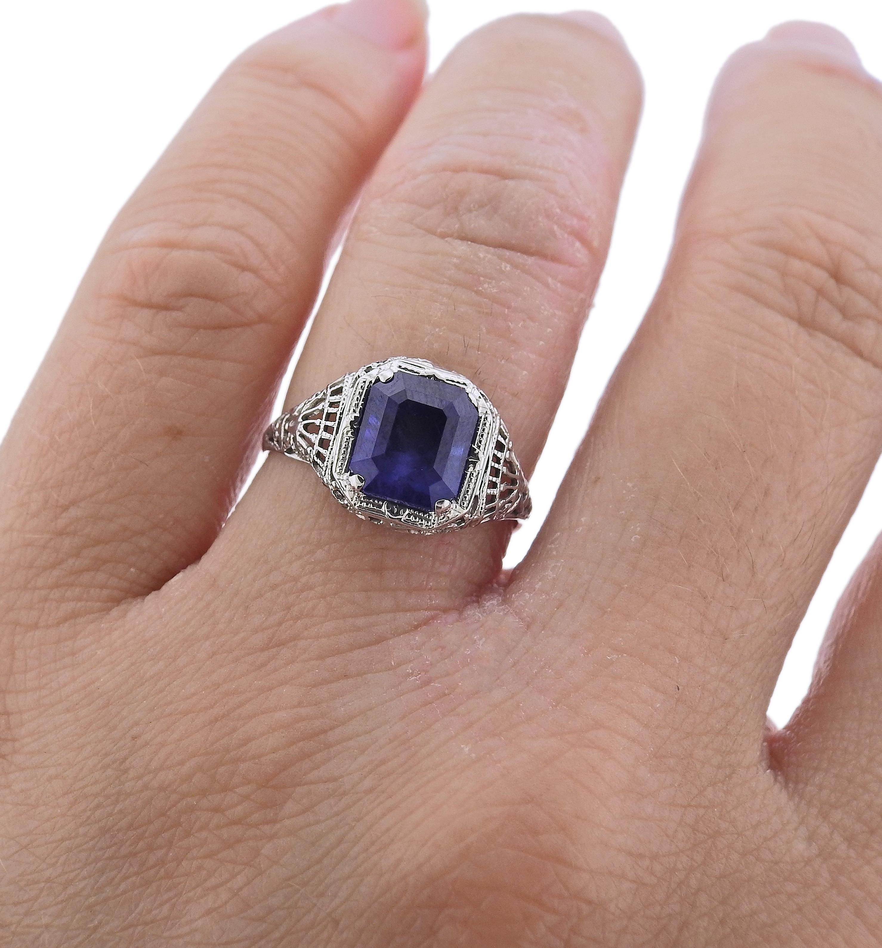 Women's Art Deco Filigree Sapphire Gold Ring For Sale