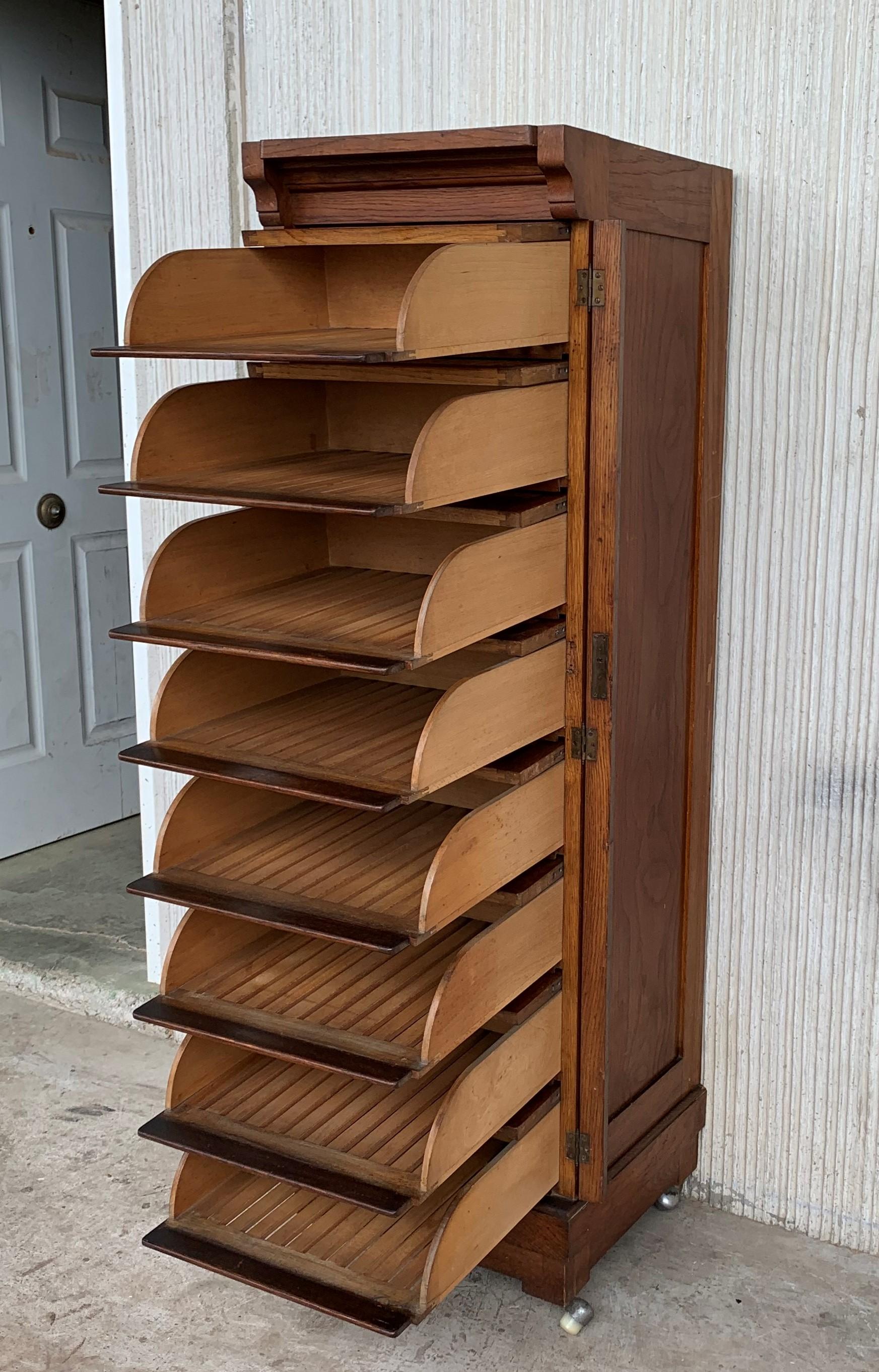 Art Deco Filing Cabinet with Eight Sliding Drawers and wheels In Good Condition In Miami, FL