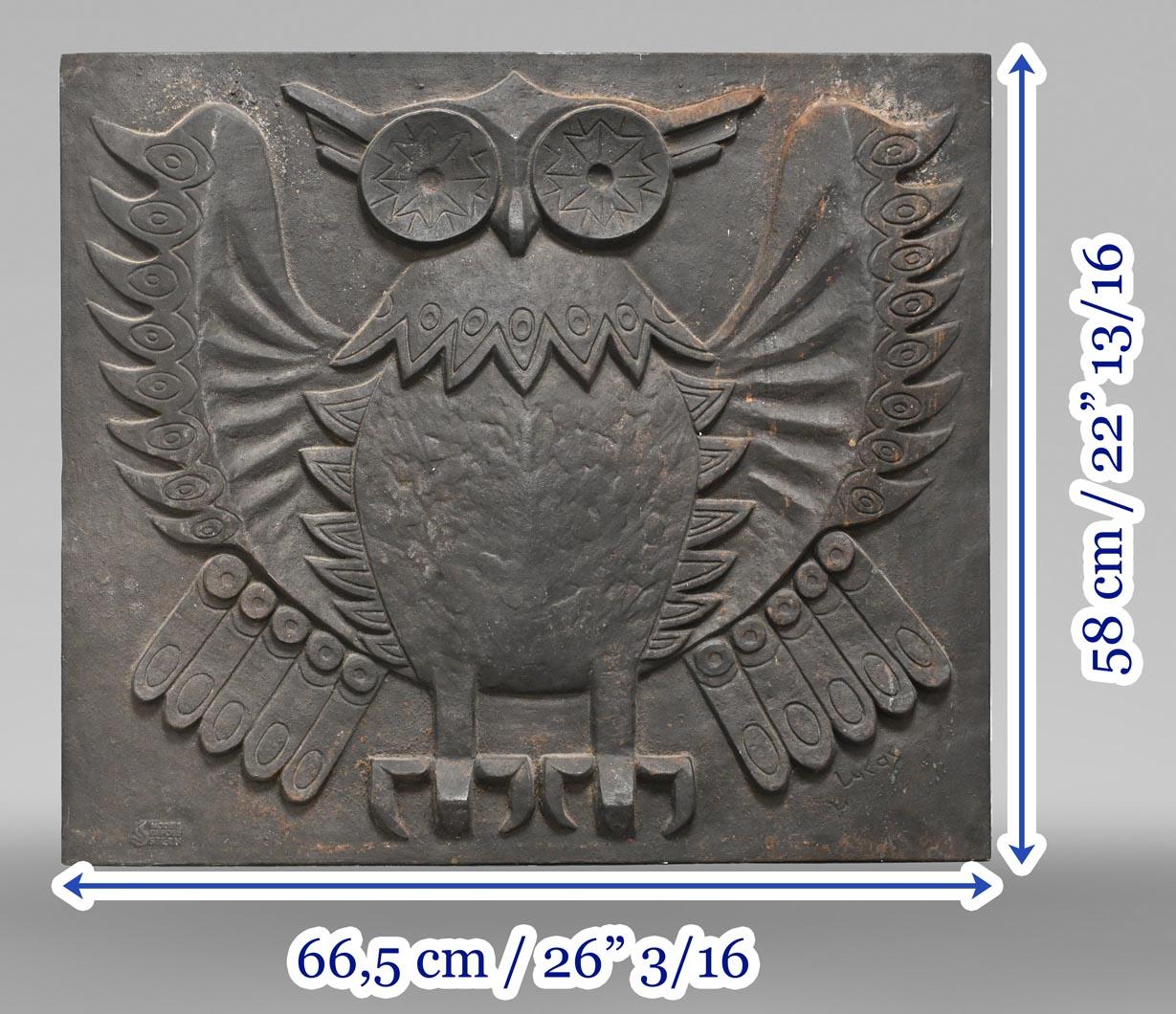 Art Deco fireback by Lucas, decorated with an owl 2