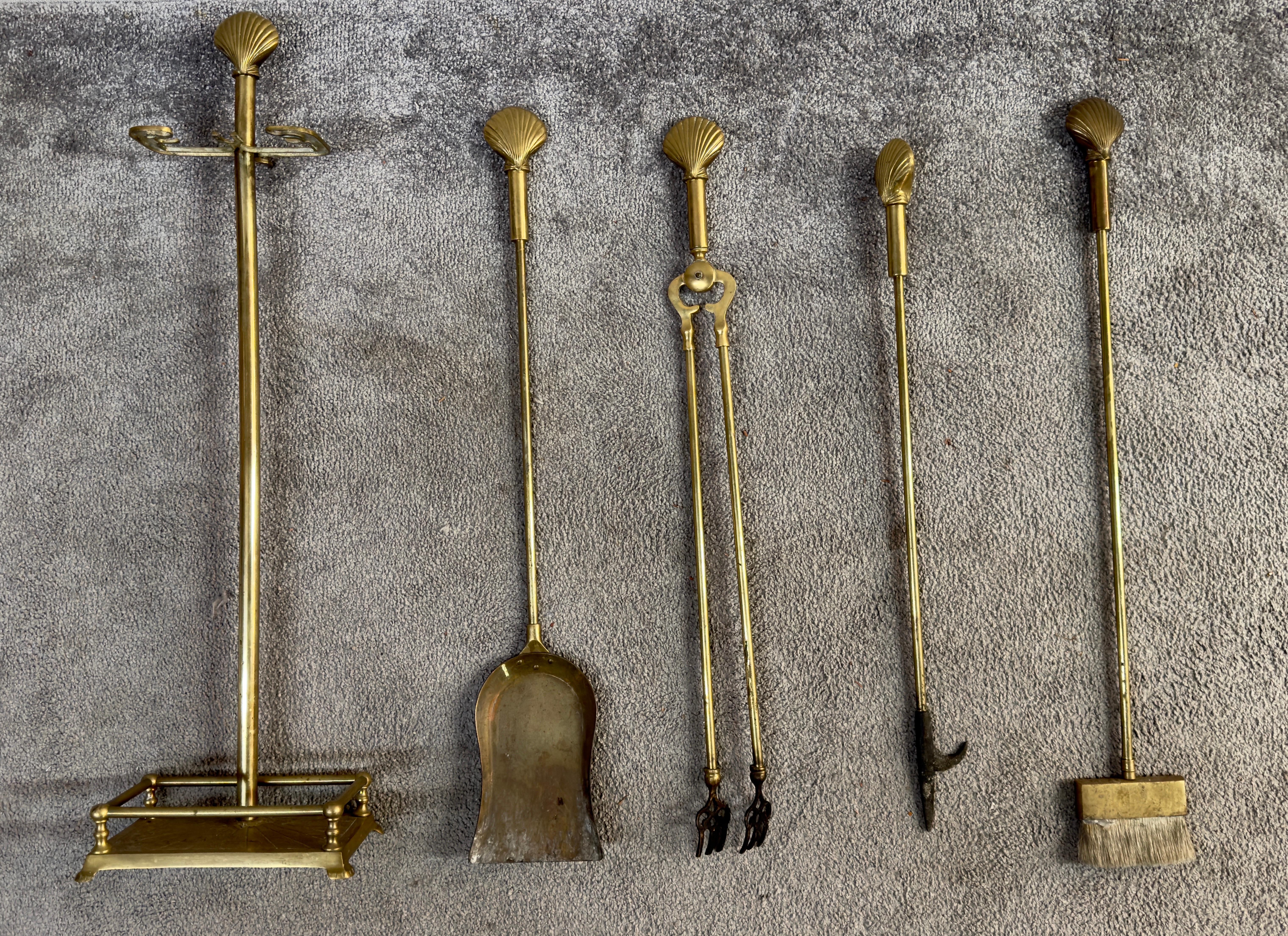 Art Deco Fireplace Brass SeaShell Design Tools  For Sale 6