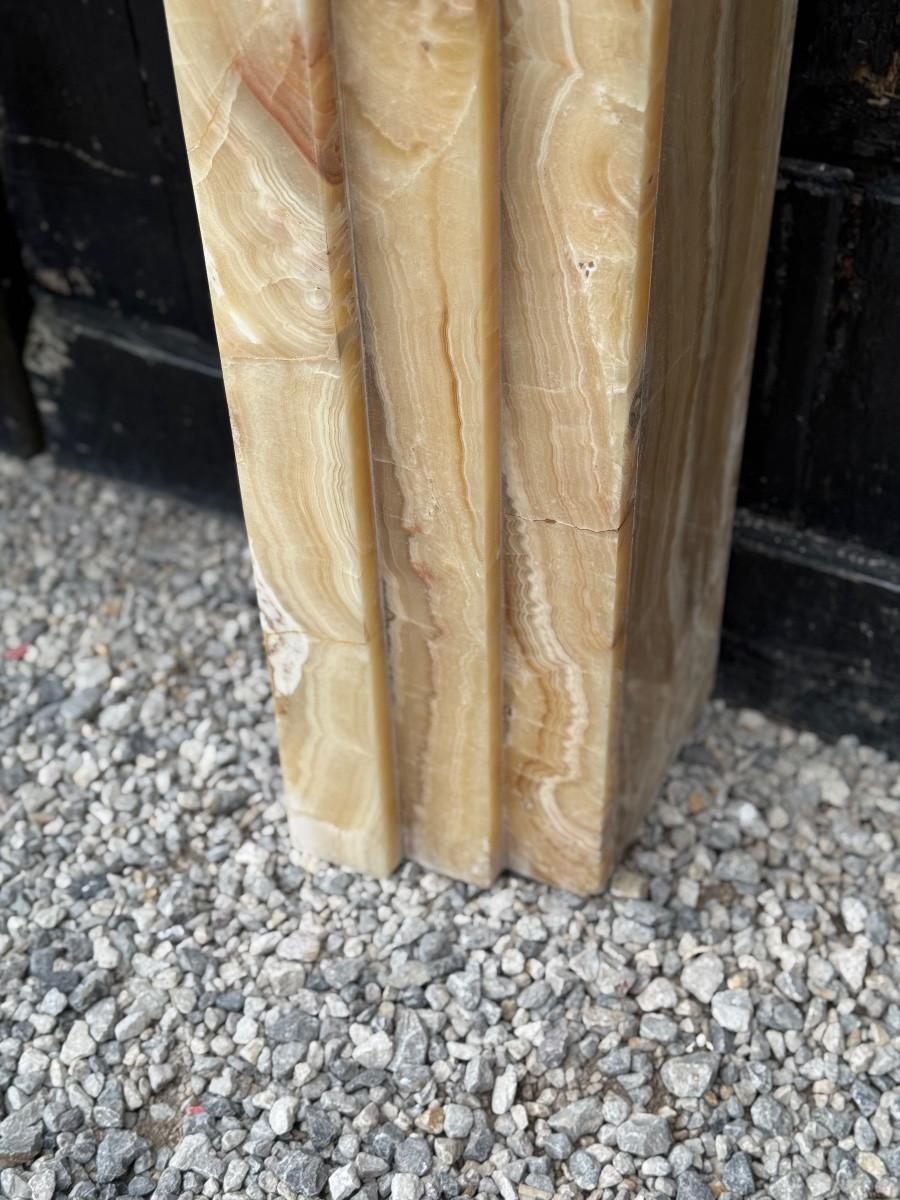 Caminetto Art Deco in onice beige, 1920 circa in vendita 4