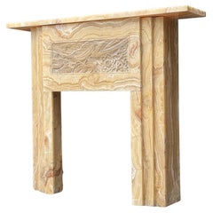 Caminetto Art Deco in onice beige, 1920 circa