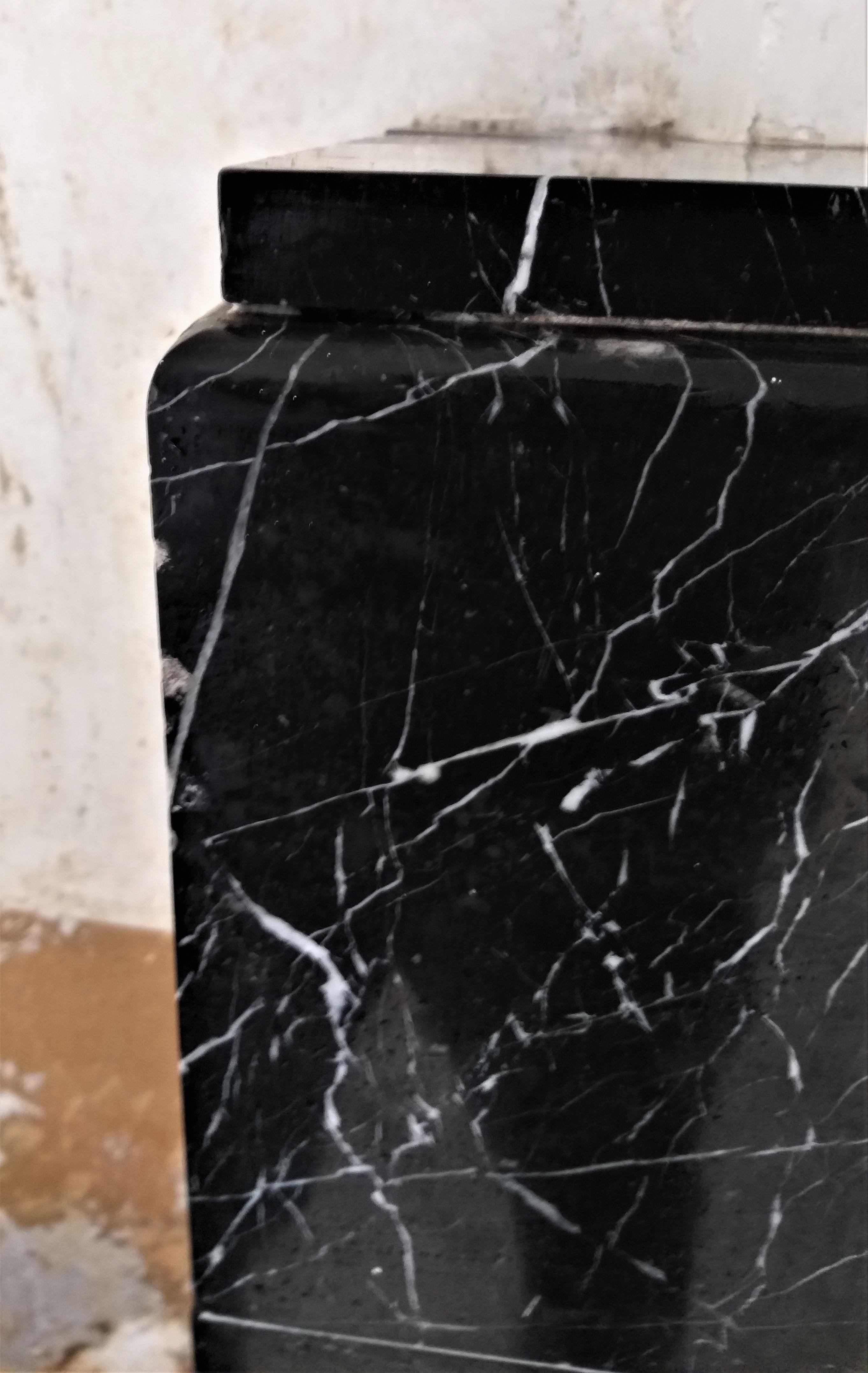 Art Deco Fireplace in Nero Marquina Marble For Sale 1