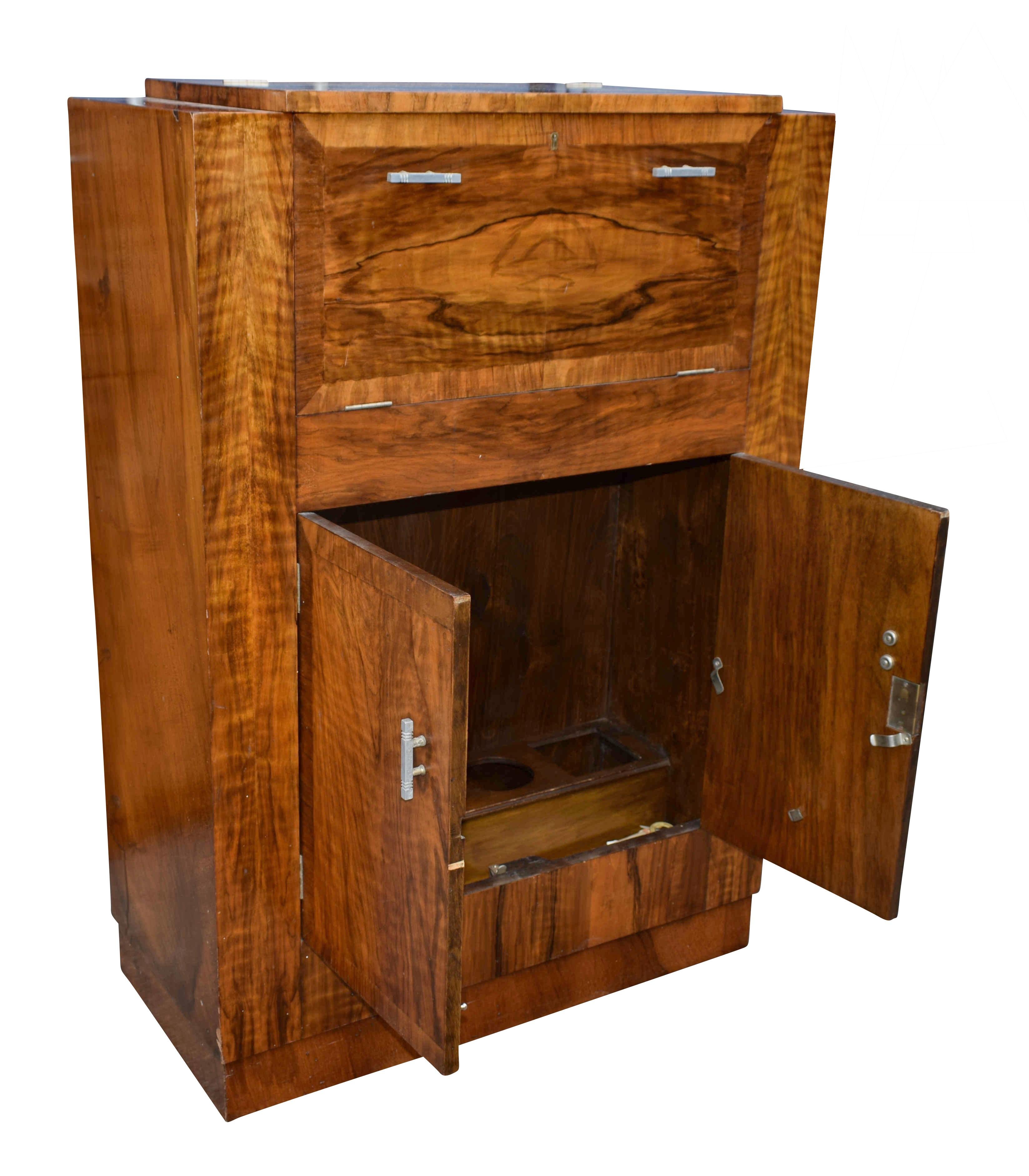 20th Century Art Deco Fitted Burr Walnut Cocktail Cabinet, circa 1930s